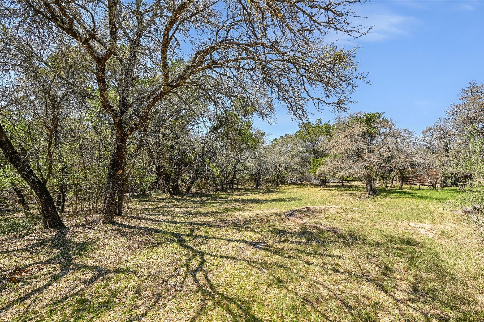 22419 Hazy Hollow Cv, Spicewood, TX 78669