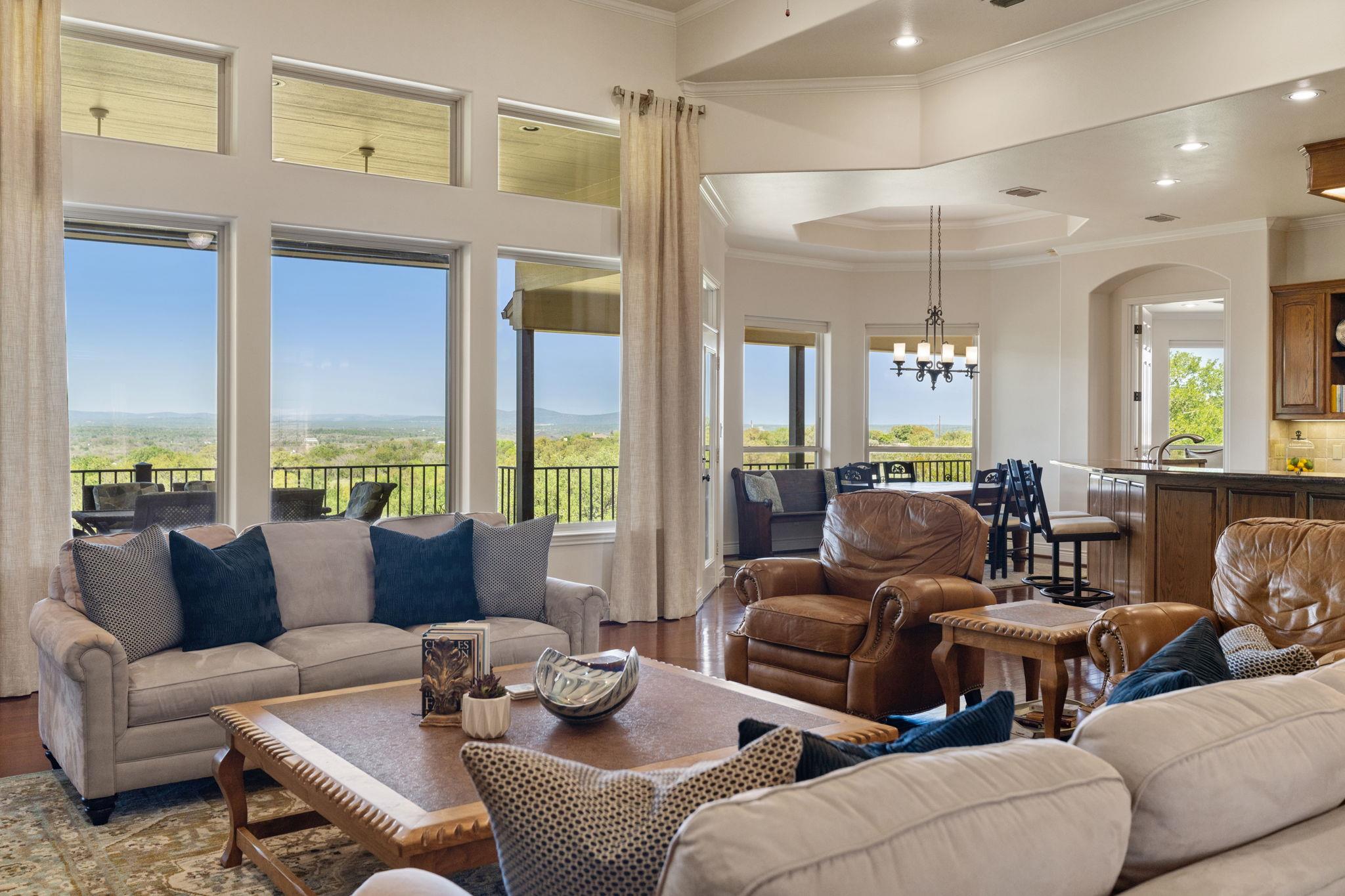 310 The Hills Rd, Horseshoe Bay, TX 78657