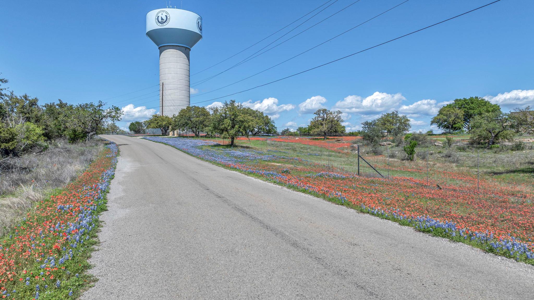 310 The Hills Rd, Horseshoe Bay, TX 78657