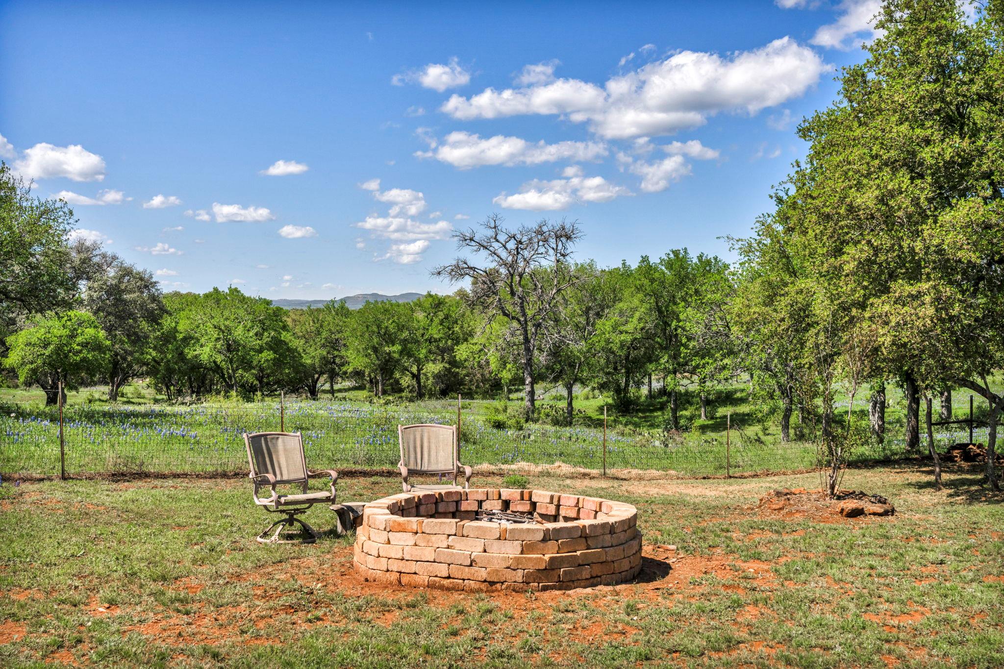 310 The Hills Rd, Horseshoe Bay, TX 78657