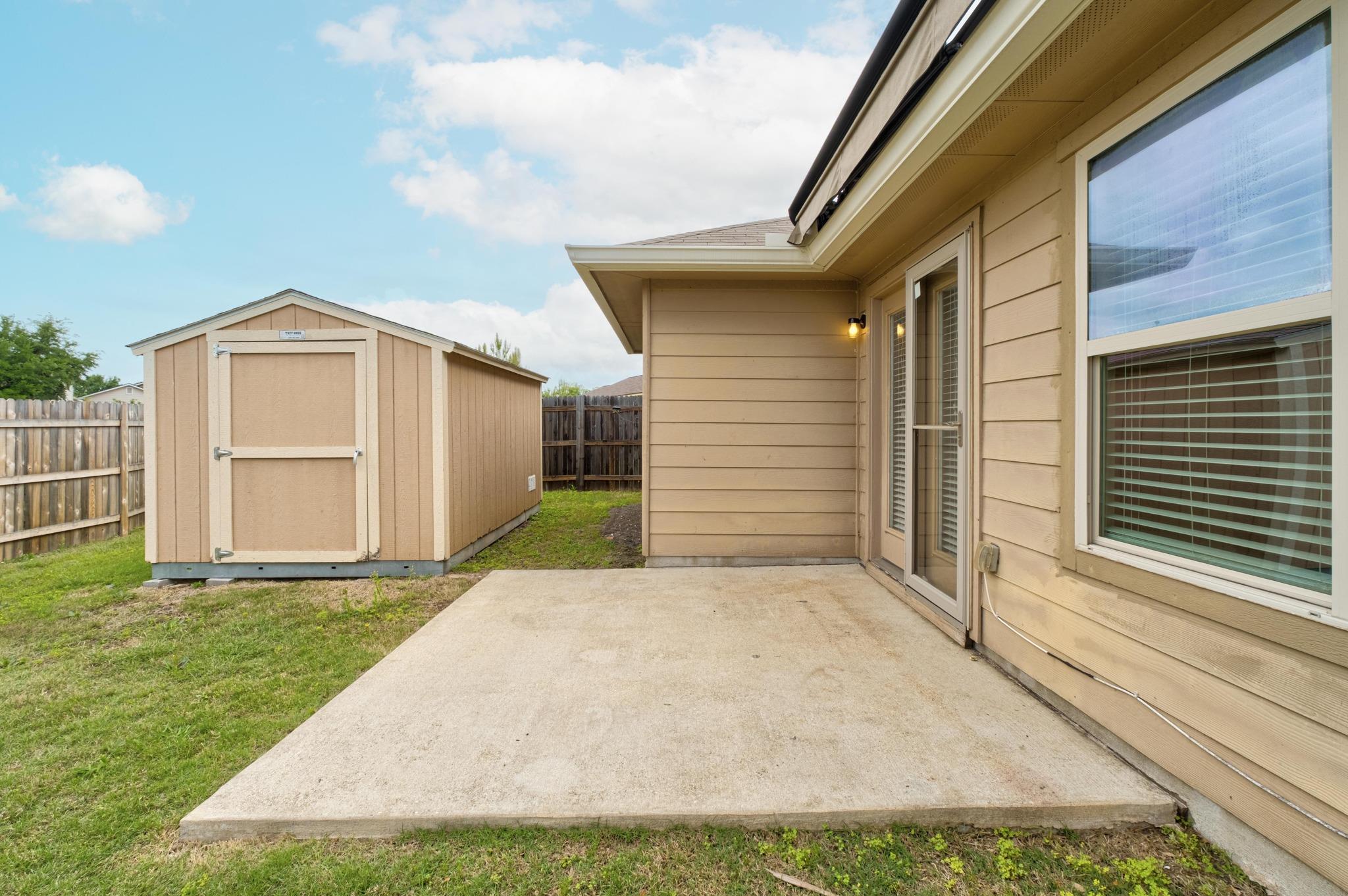 12916 Snow Ln, Manor, TX 78653