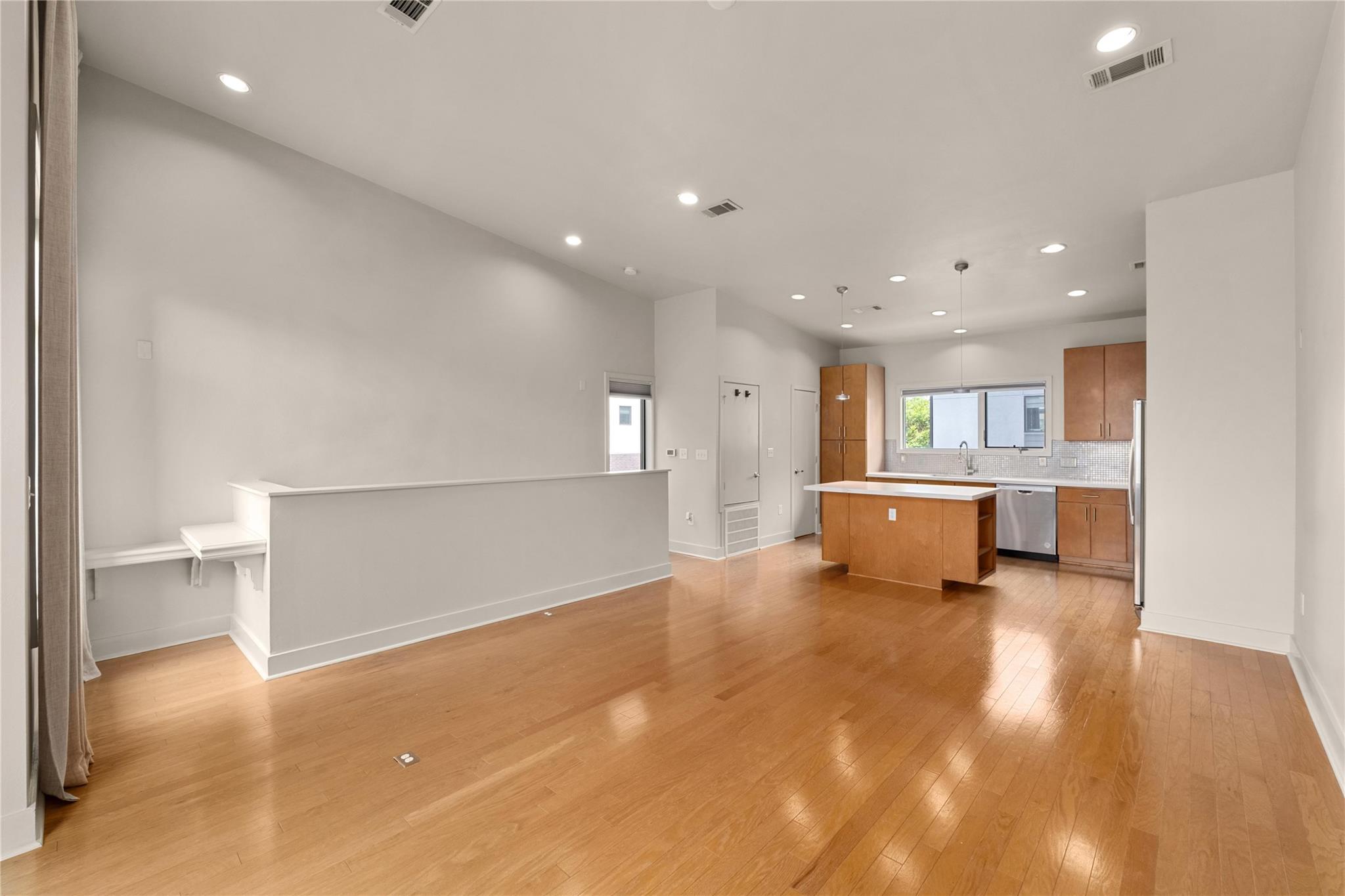 1702 S Lamar Blvd # 30, Austin, TX 78704