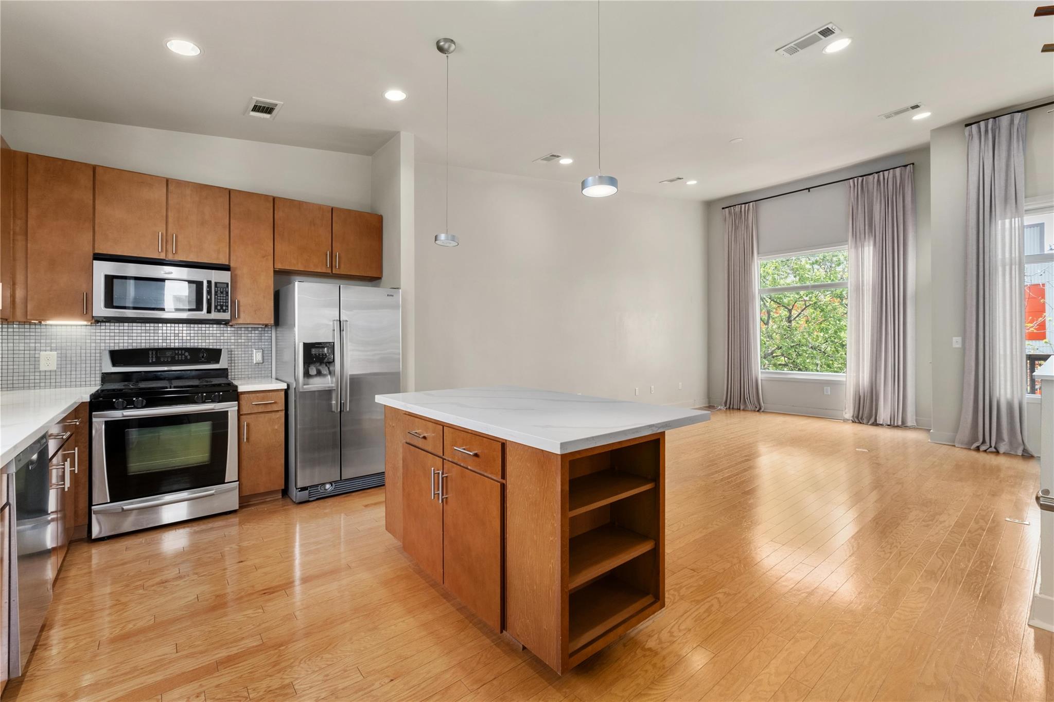 1702 S Lamar Blvd # 30, Austin, TX 78704