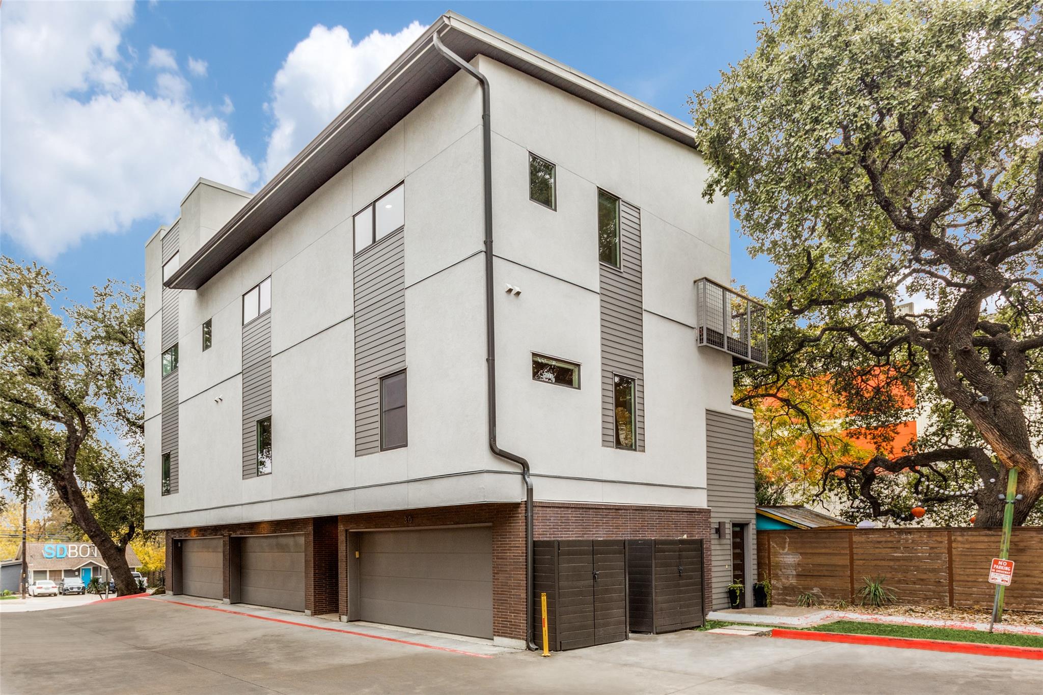 1702 S Lamar Blvd # 30, Austin, TX 78704