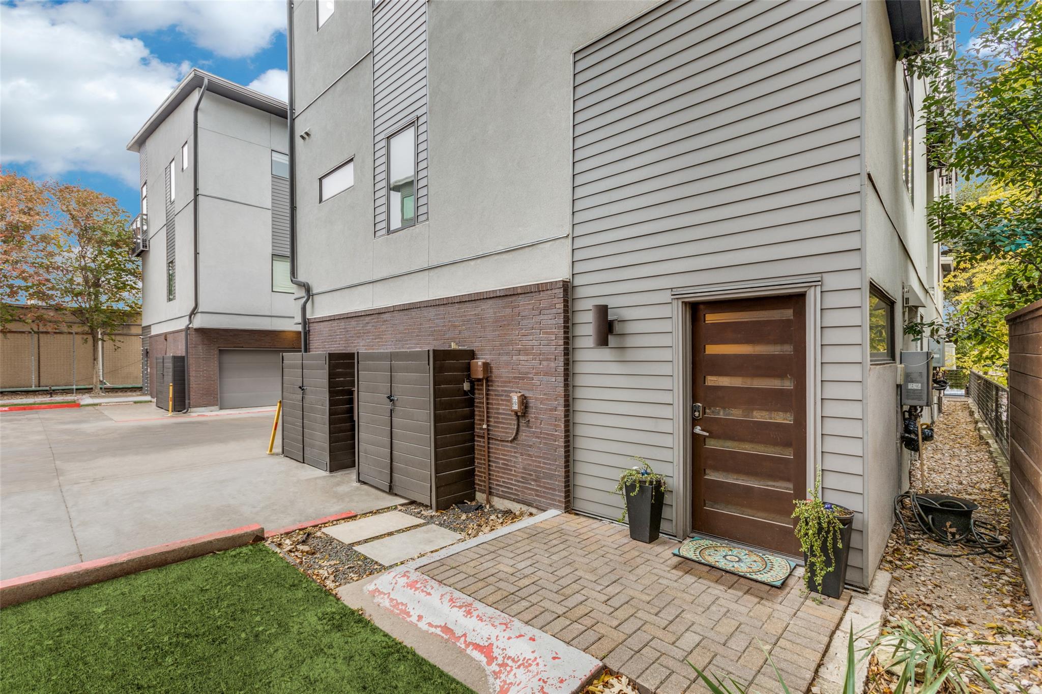 1702 S Lamar Blvd # 30, Austin, TX 78704