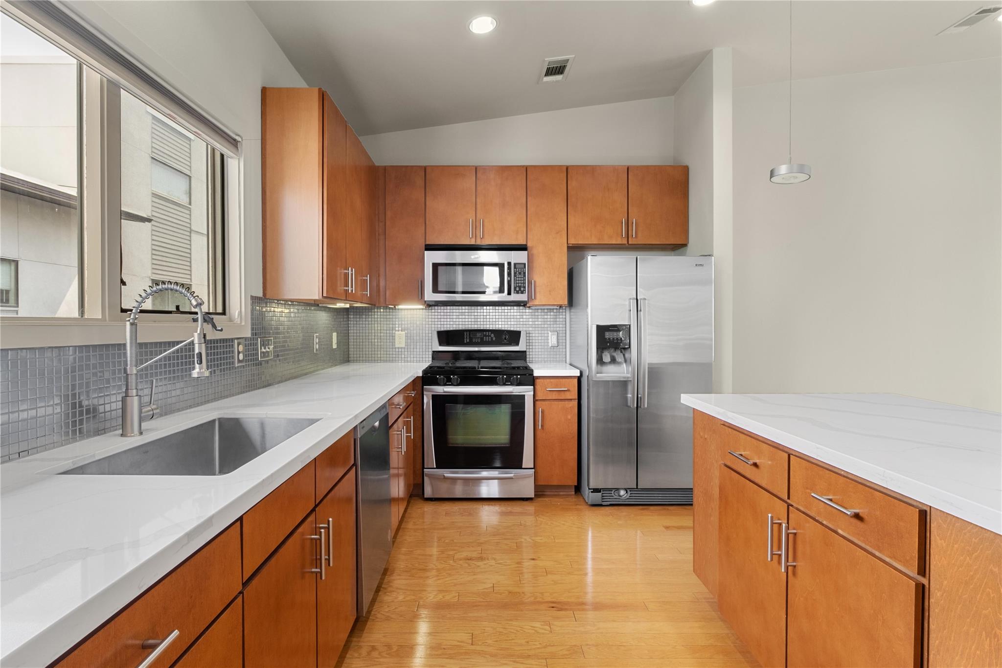 1702 S Lamar Blvd # 30, Austin, TX 78704