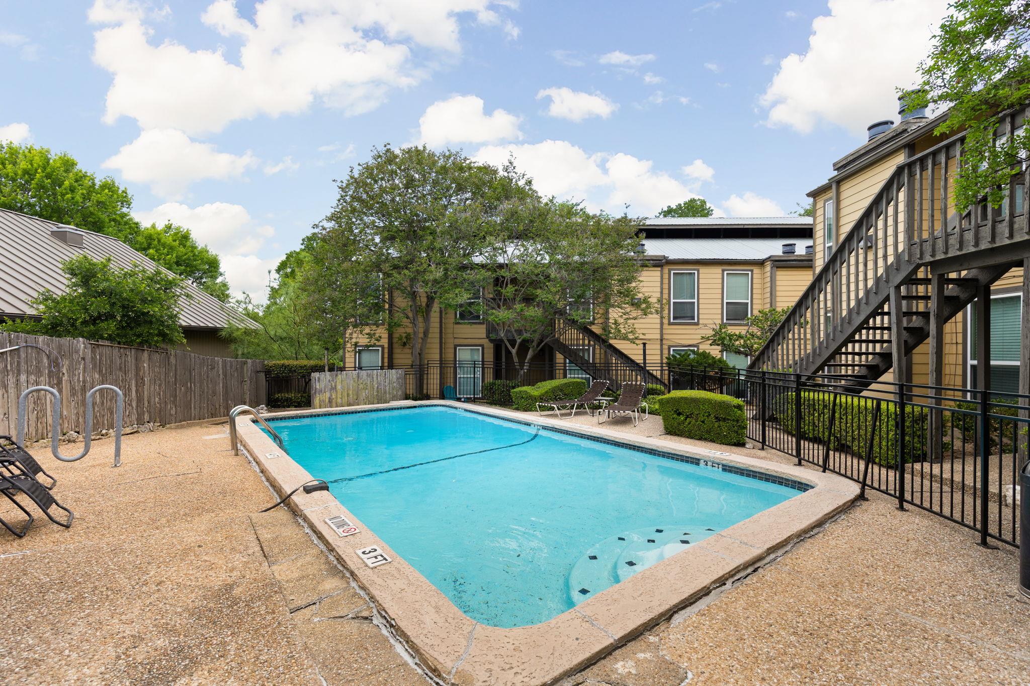 1000 W 26th St # 208, Austin, TX 78705