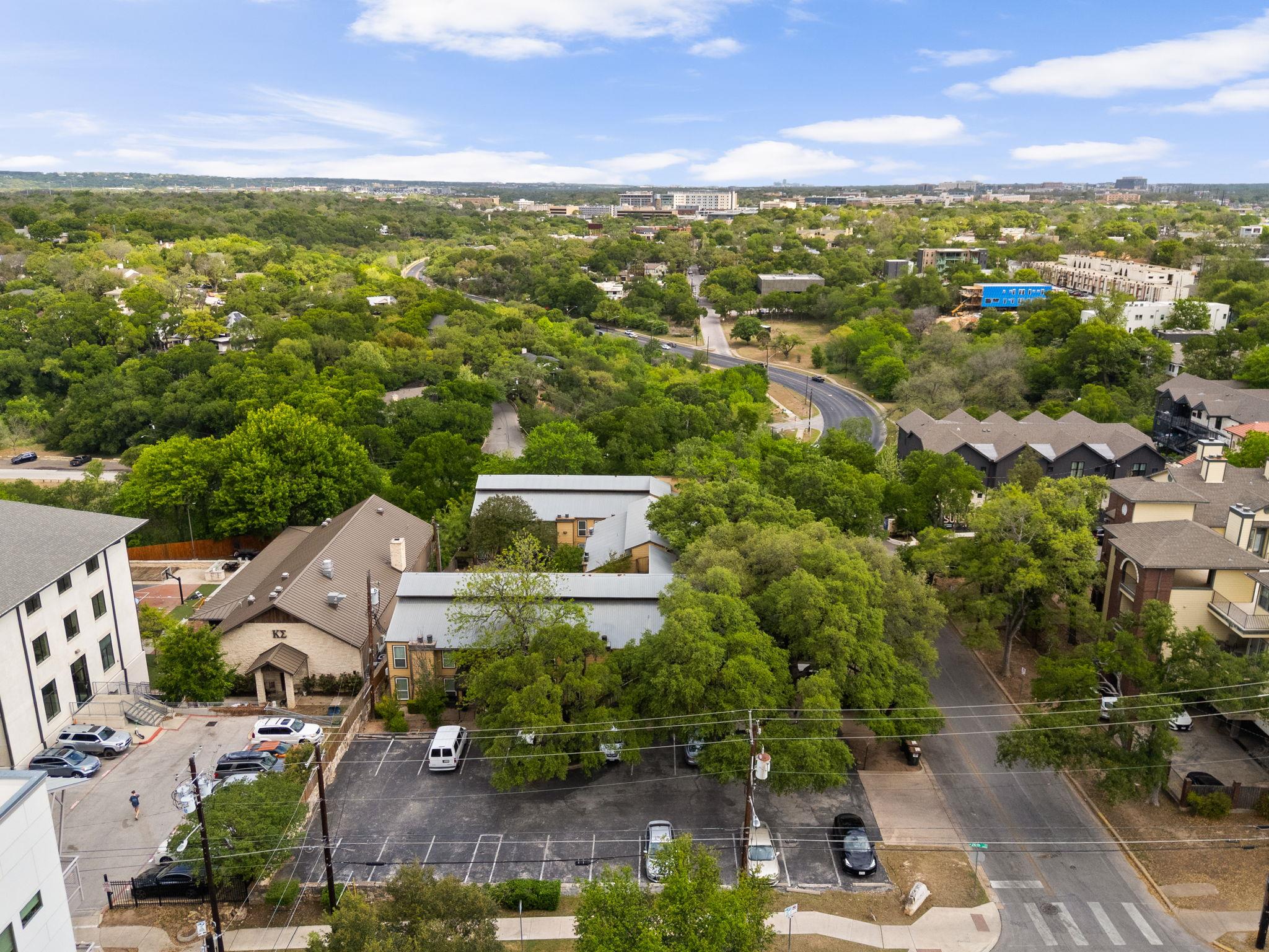 1000 W 26th St # 208, Austin, TX 78705