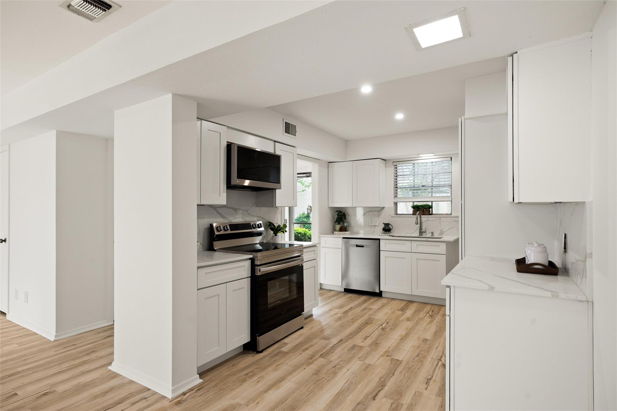 3613 Las Colinas Dr # C, Austin, TX 78731