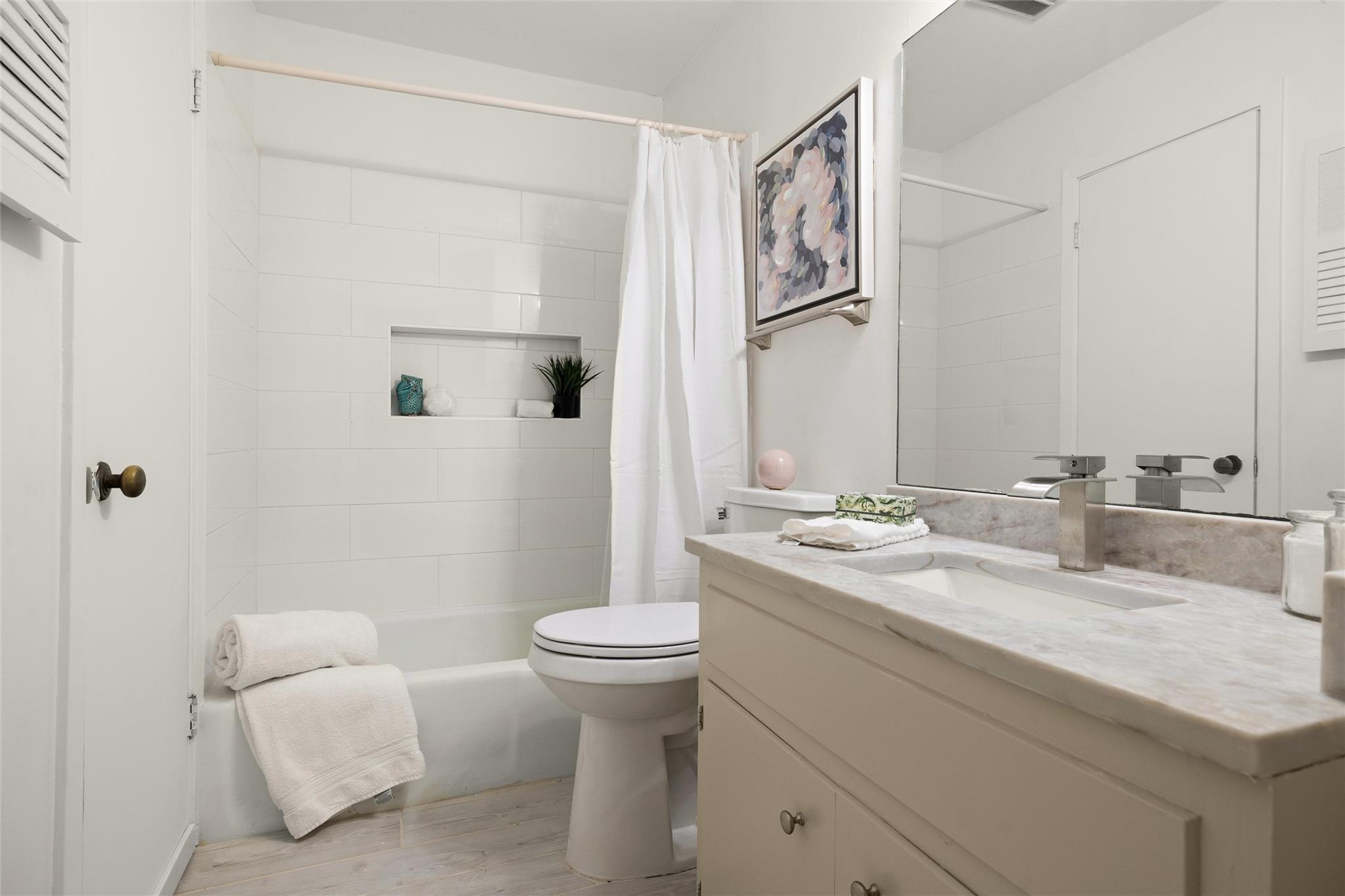 3613 Las Colinas Dr # C, Austin, TX 78731