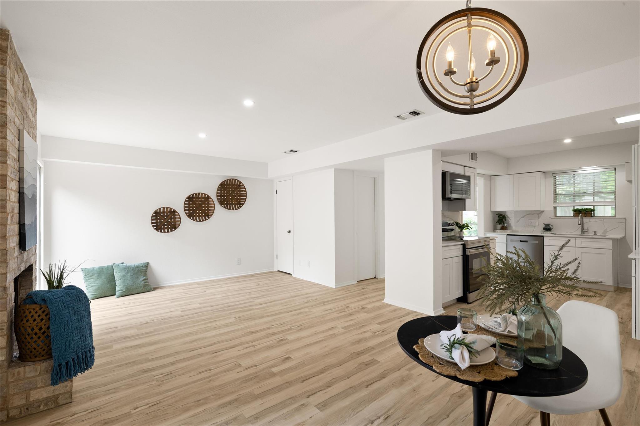 3613 Las Colinas Dr # C, Austin, TX 78731