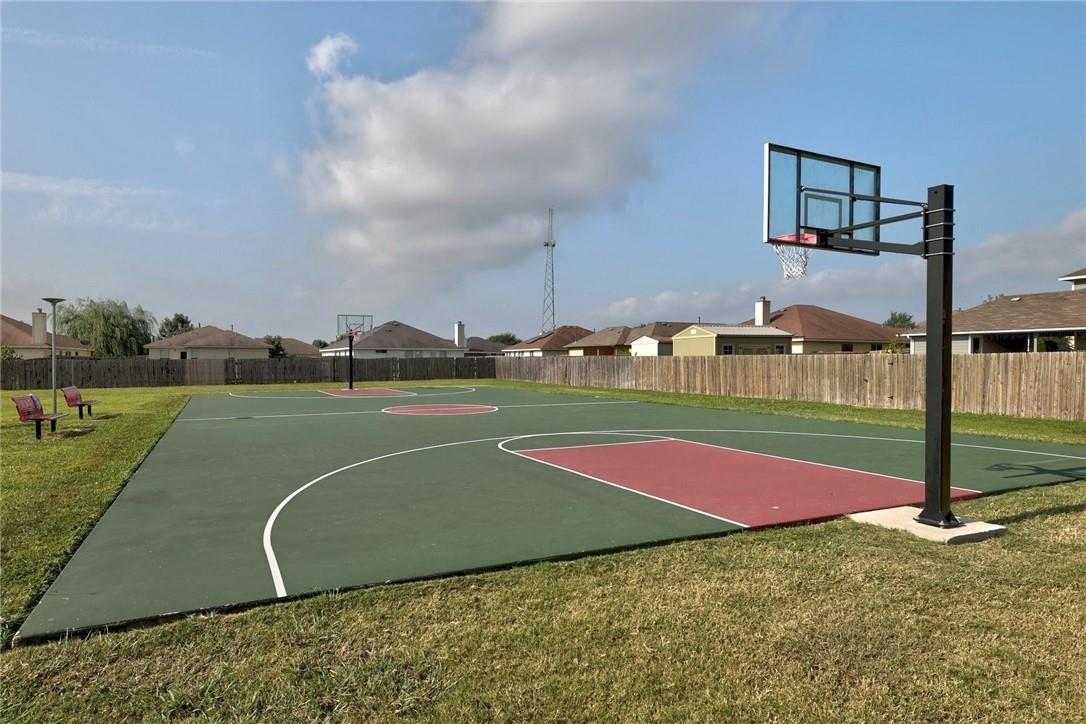 317 McCoy Ln, Hutto, TX 78634