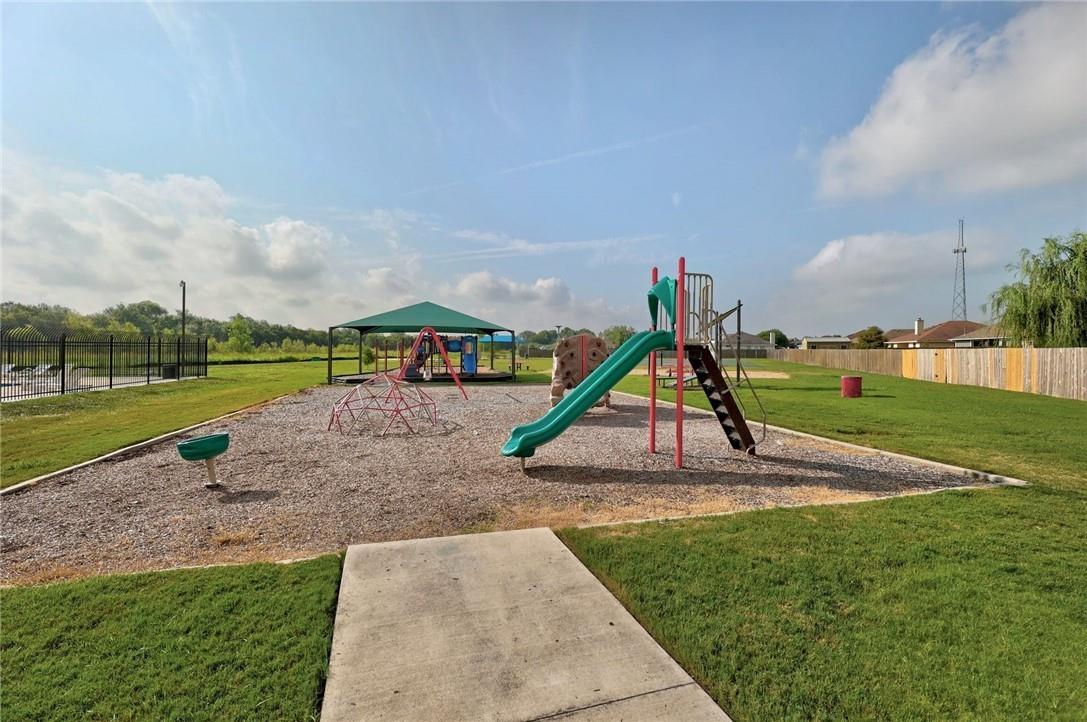 317 McCoy Ln, Hutto, TX 78634