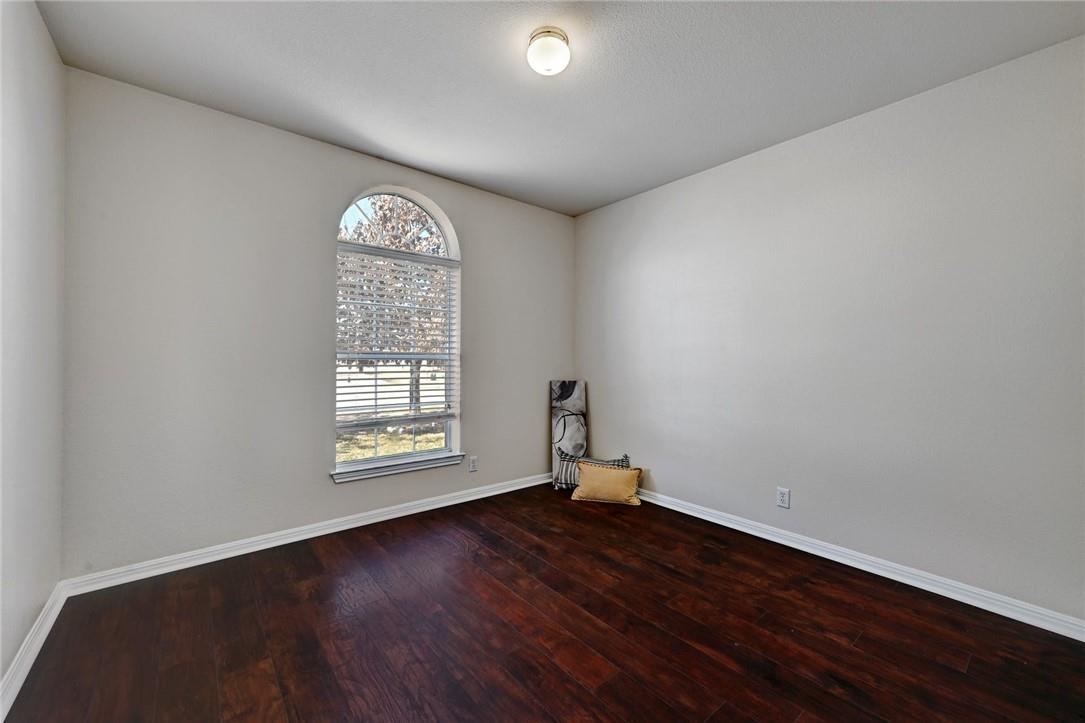 317 McCoy Ln, Hutto, TX 78634