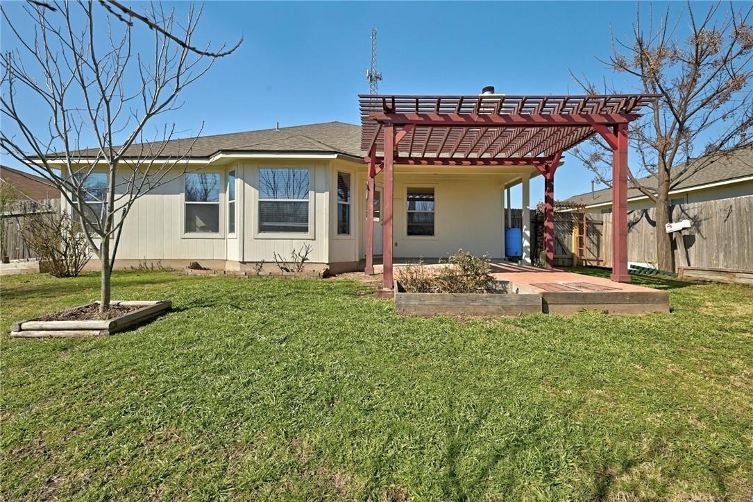 317 McCoy Ln, Hutto, TX 78634