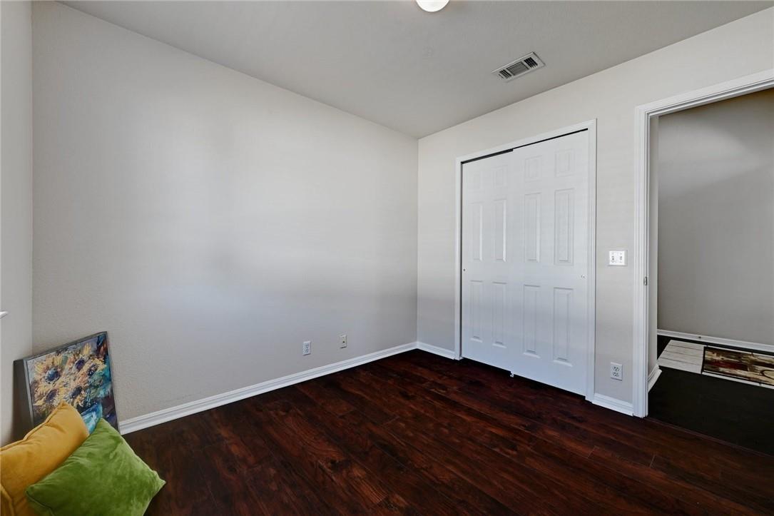 317 McCoy Ln, Hutto, TX 78634