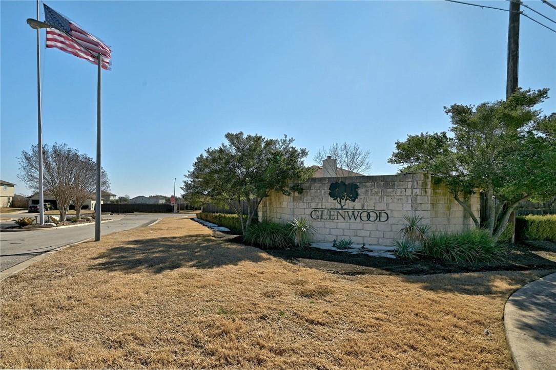 317 McCoy Ln, Hutto, TX 78634