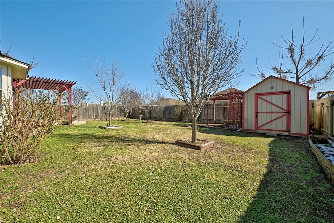 317 McCoy Ln, Hutto, TX 78634
