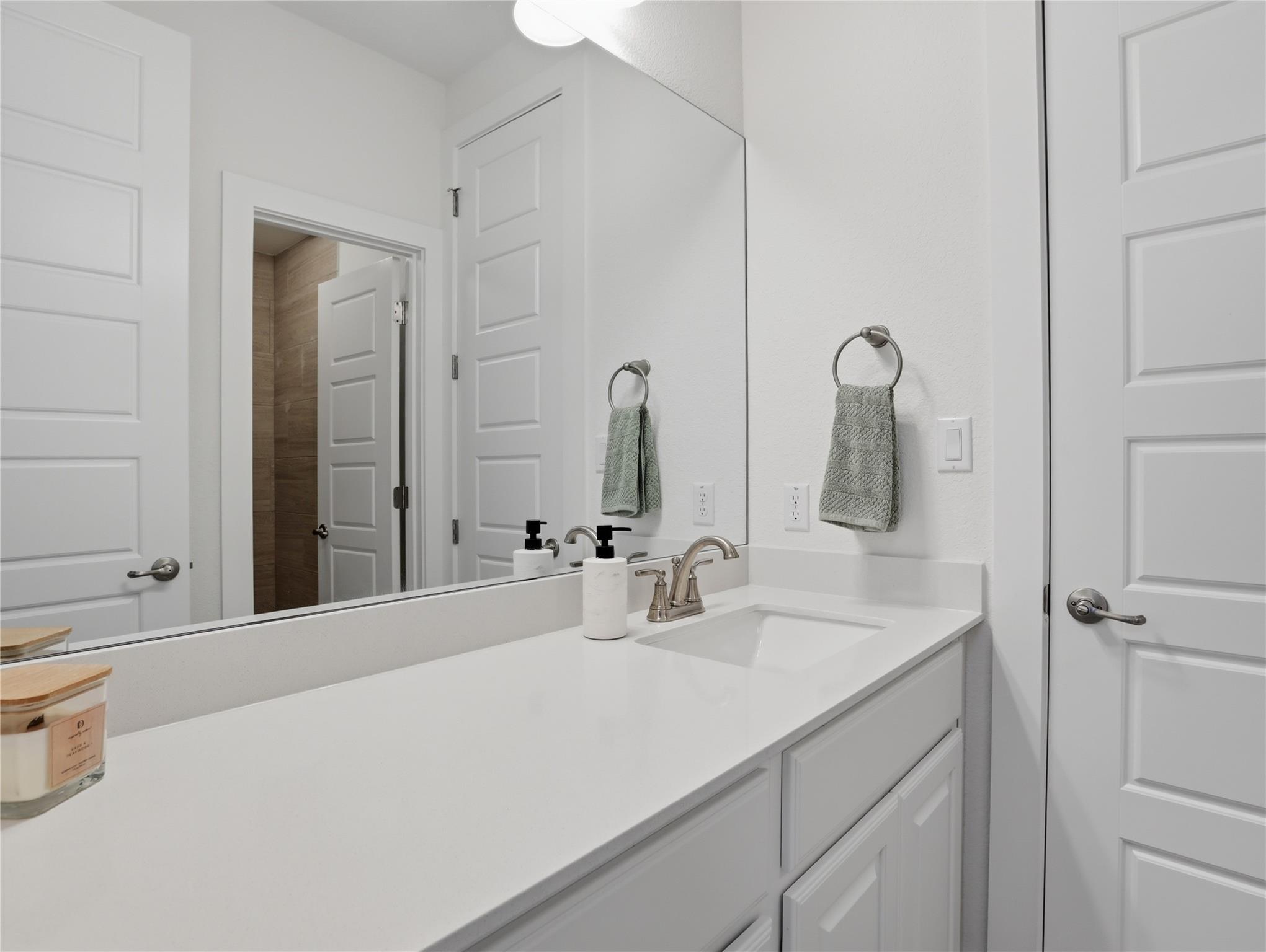 316 Raptor Beak Way, Cedar Creek, TX 78612