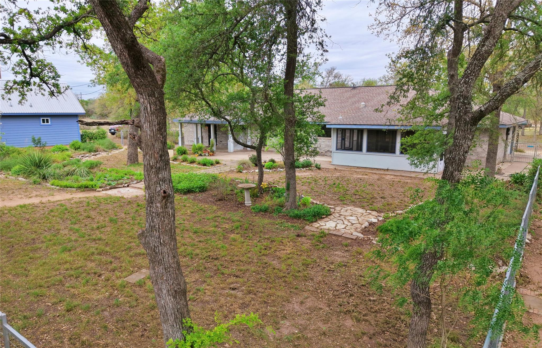 161 Shady Oaks Loop, Cedar Creek, TX 78612