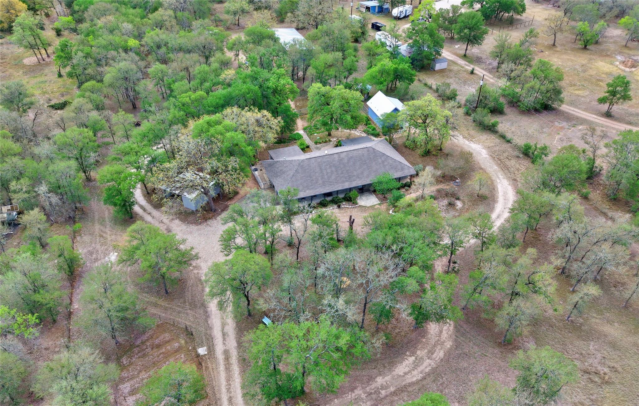 161 Shady Oaks Loop, Cedar Creek, TX 78612