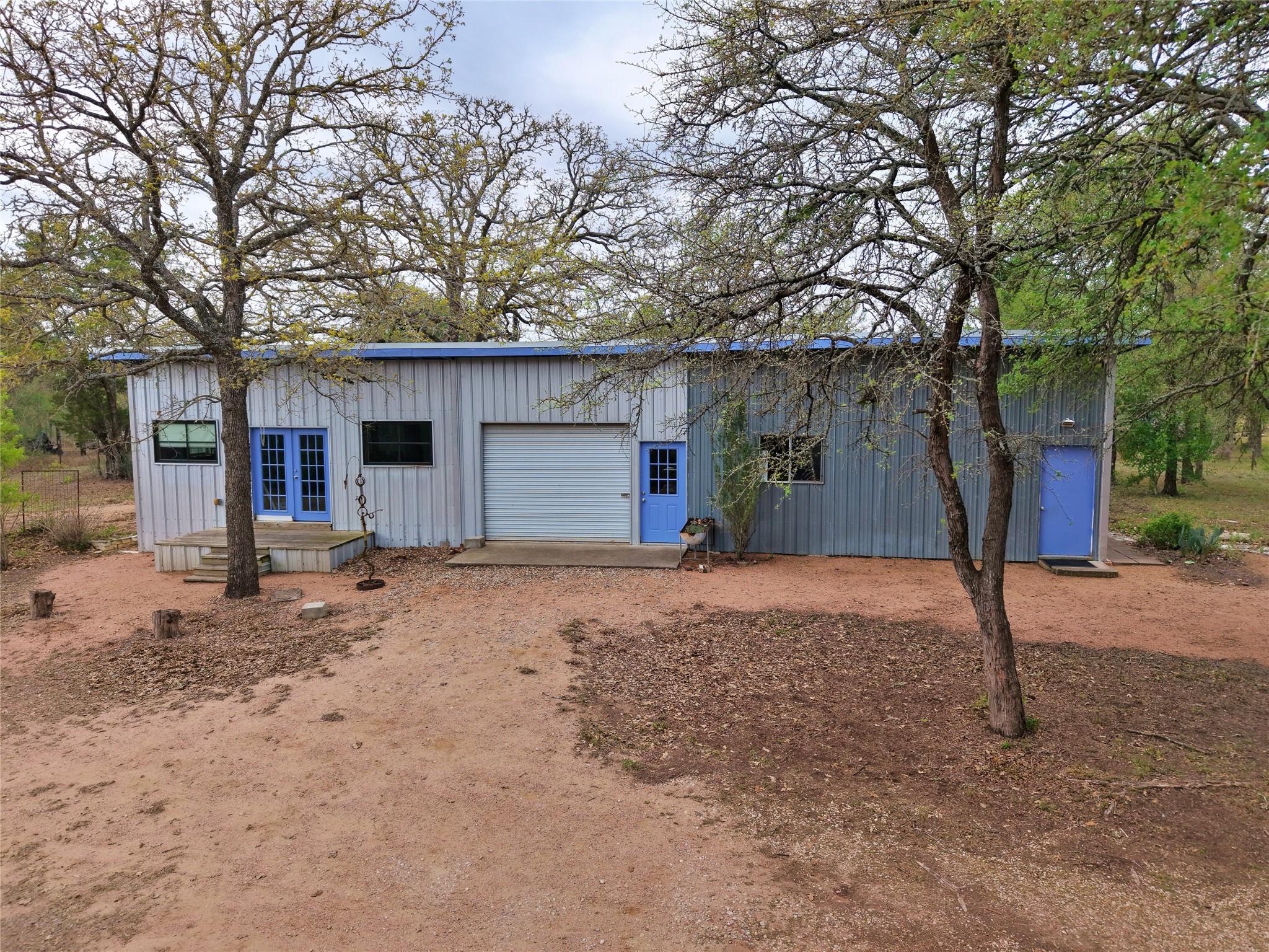 161 Shady Oaks Loop, Cedar Creek, TX 78612