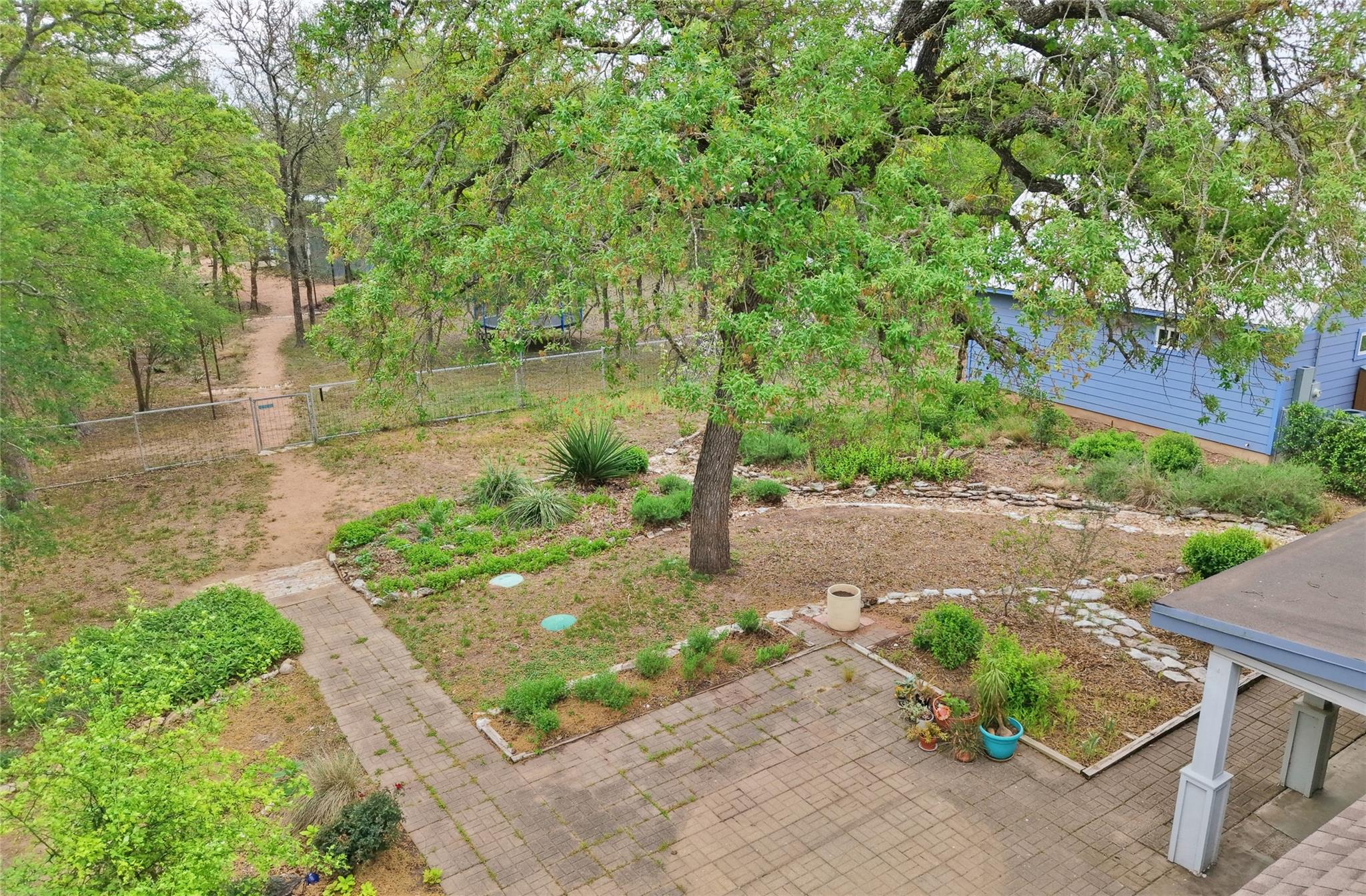 161 Shady Oaks Loop, Cedar Creek, TX 78612