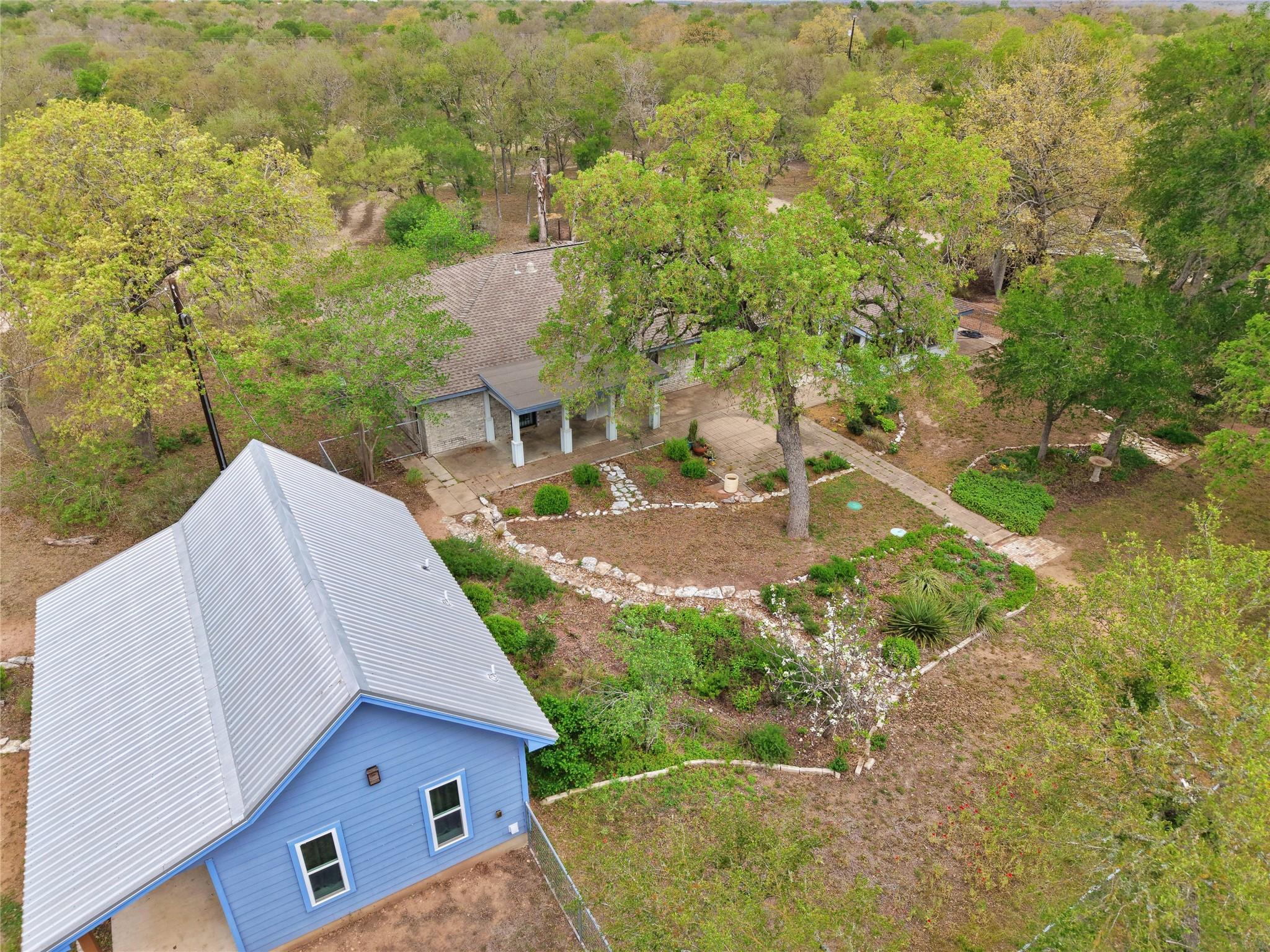 161 Shady Oaks Loop, Cedar Creek, TX 78612