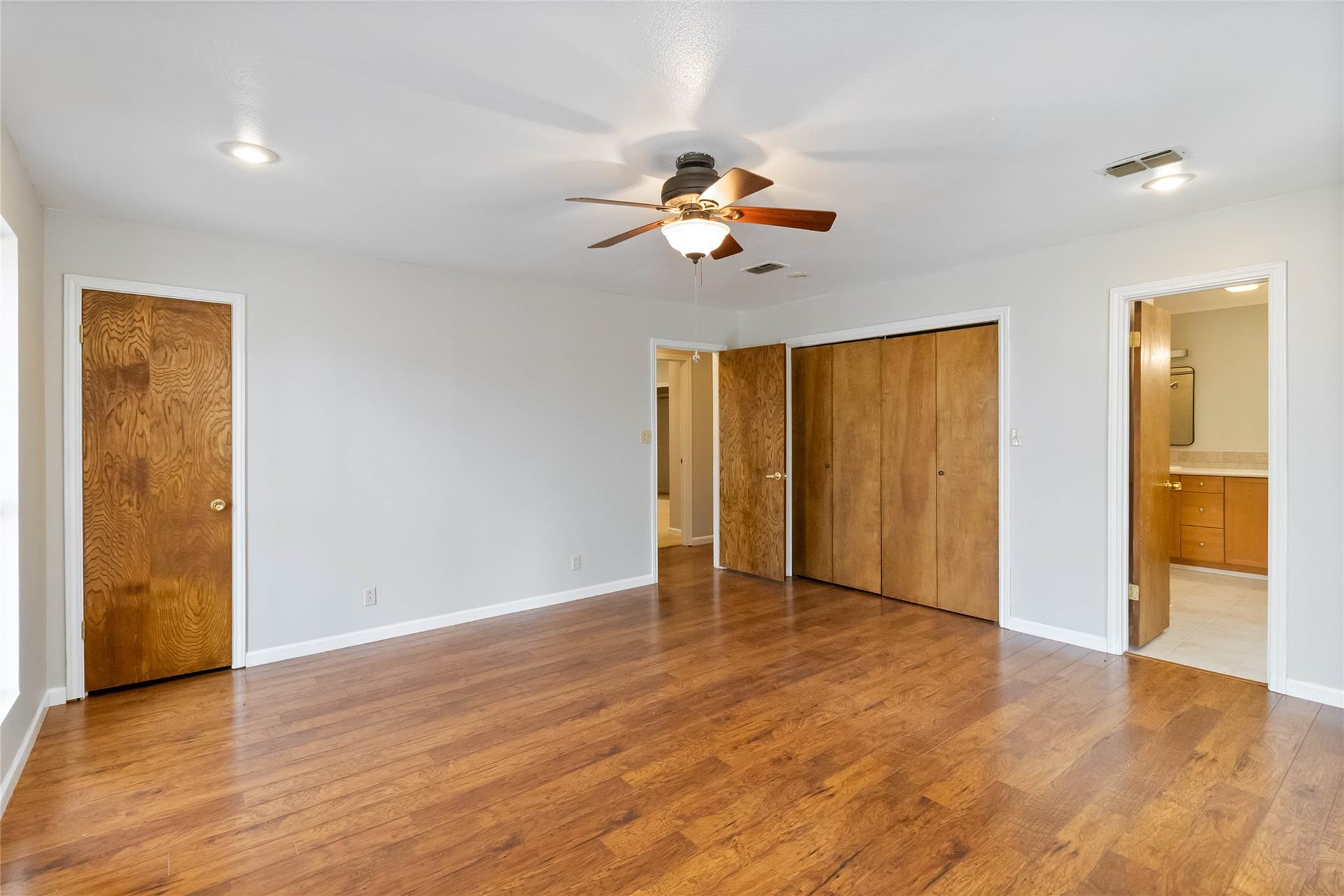 161 Shady Oaks Loop, Cedar Creek, TX 78612