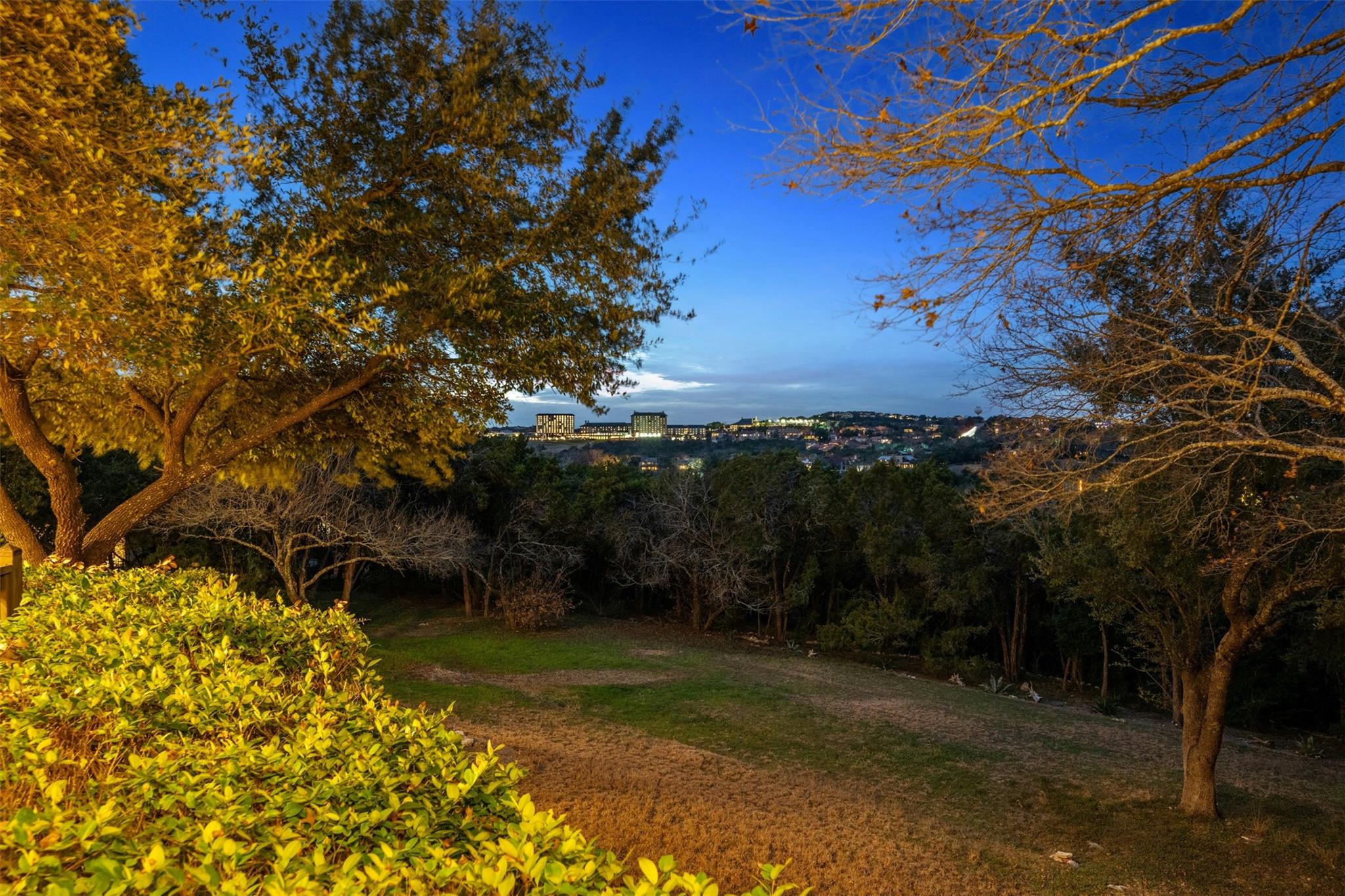 712 Furlong Dr, Austin, TX 78746