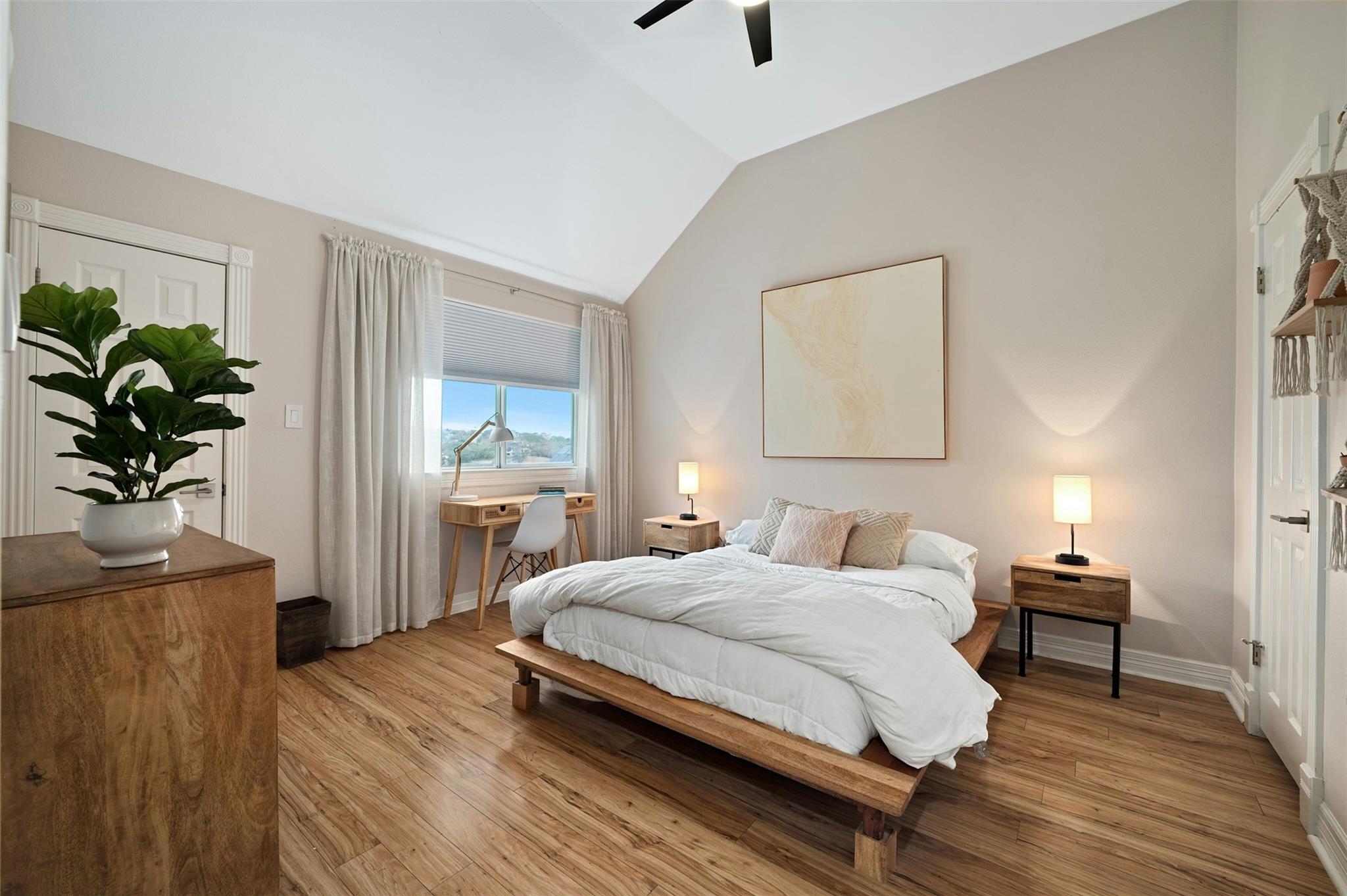 712 Furlong Dr, Austin, TX 78746