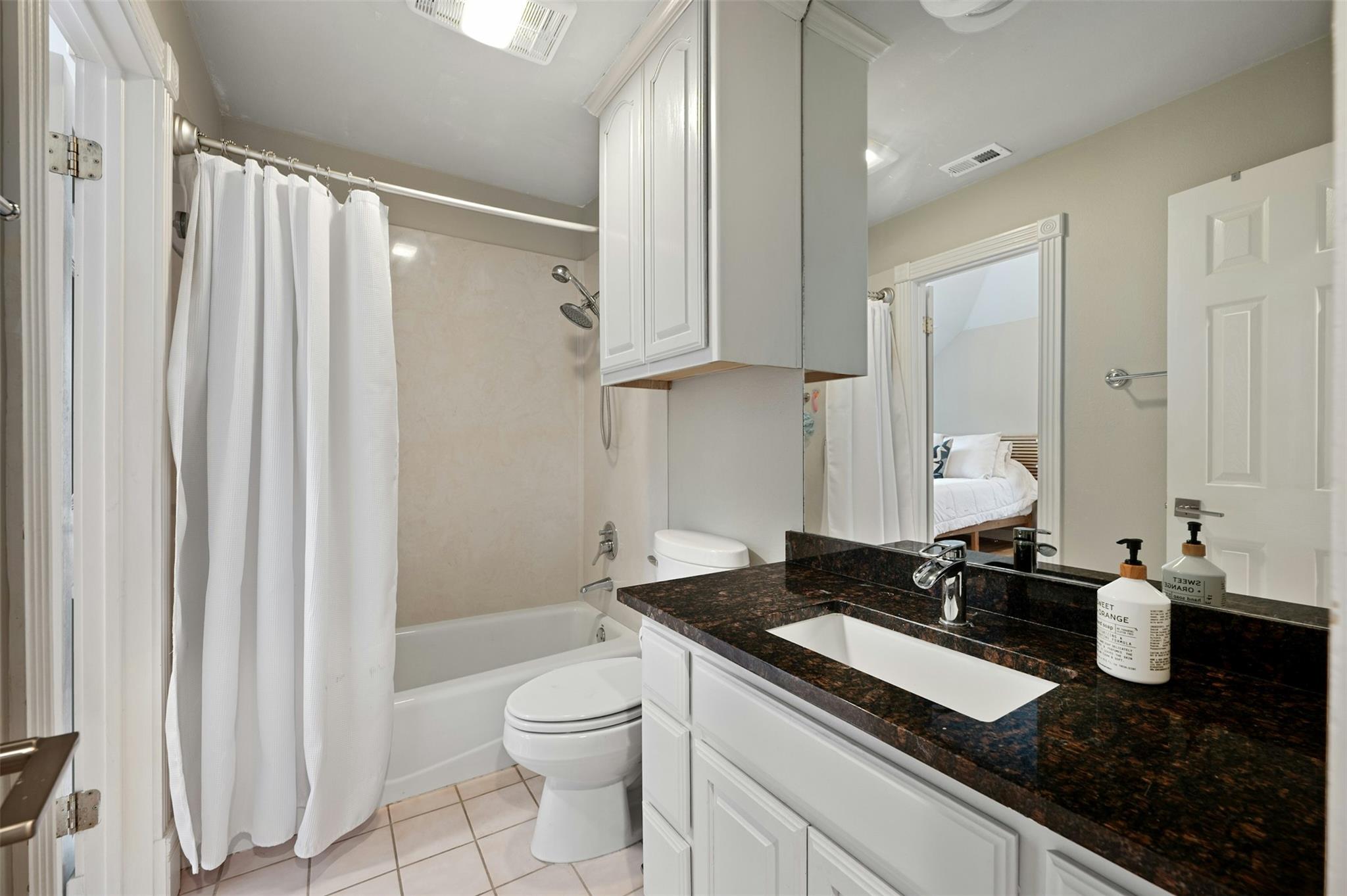 712 Furlong Dr, Austin, TX 78746