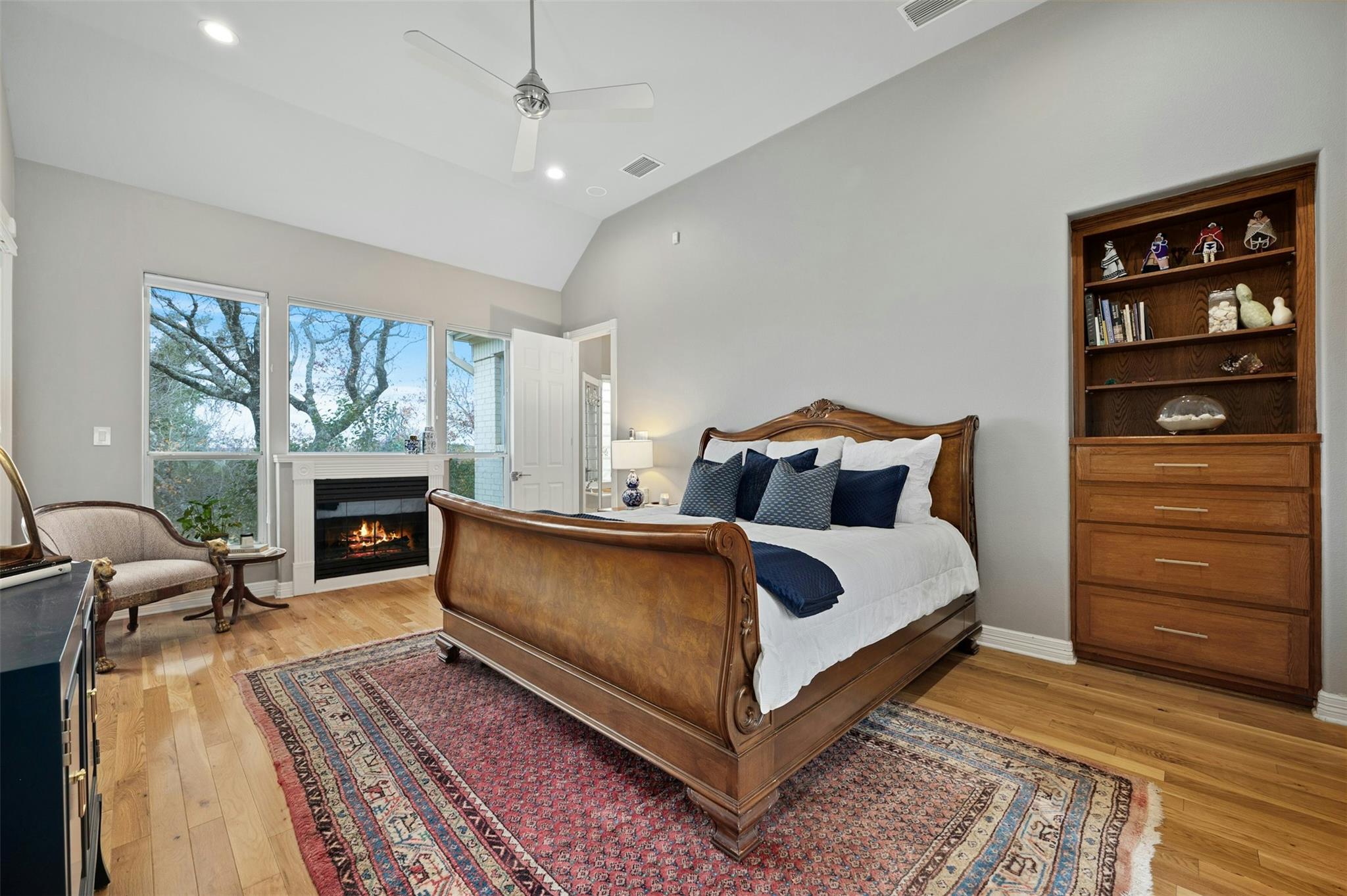 712 Furlong Dr, Austin, TX 78746