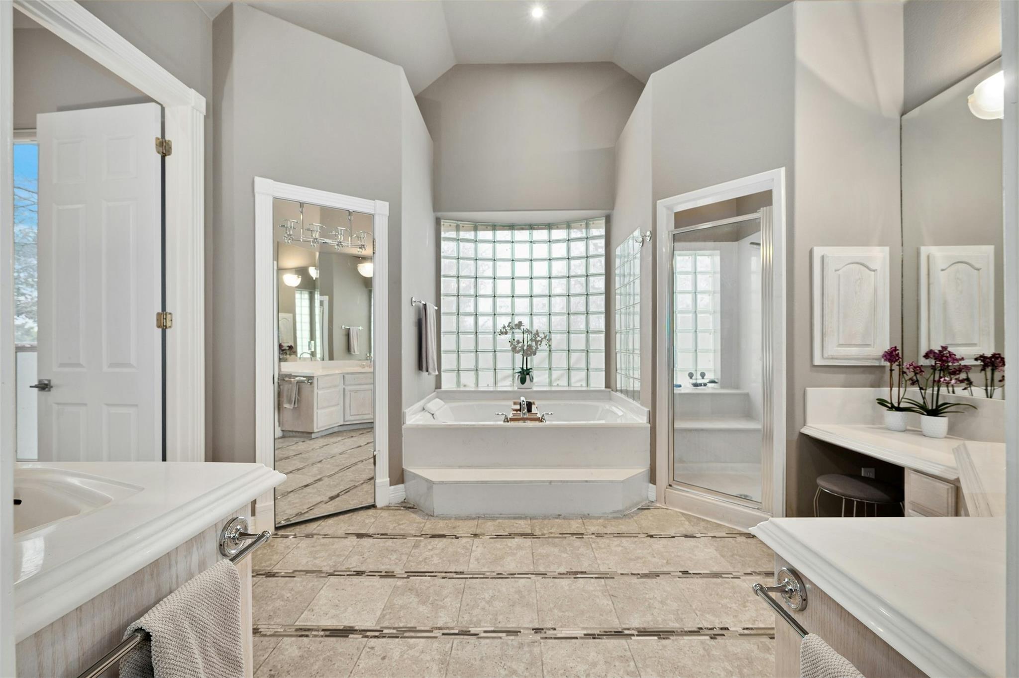 712 Furlong Dr, Austin, TX 78746