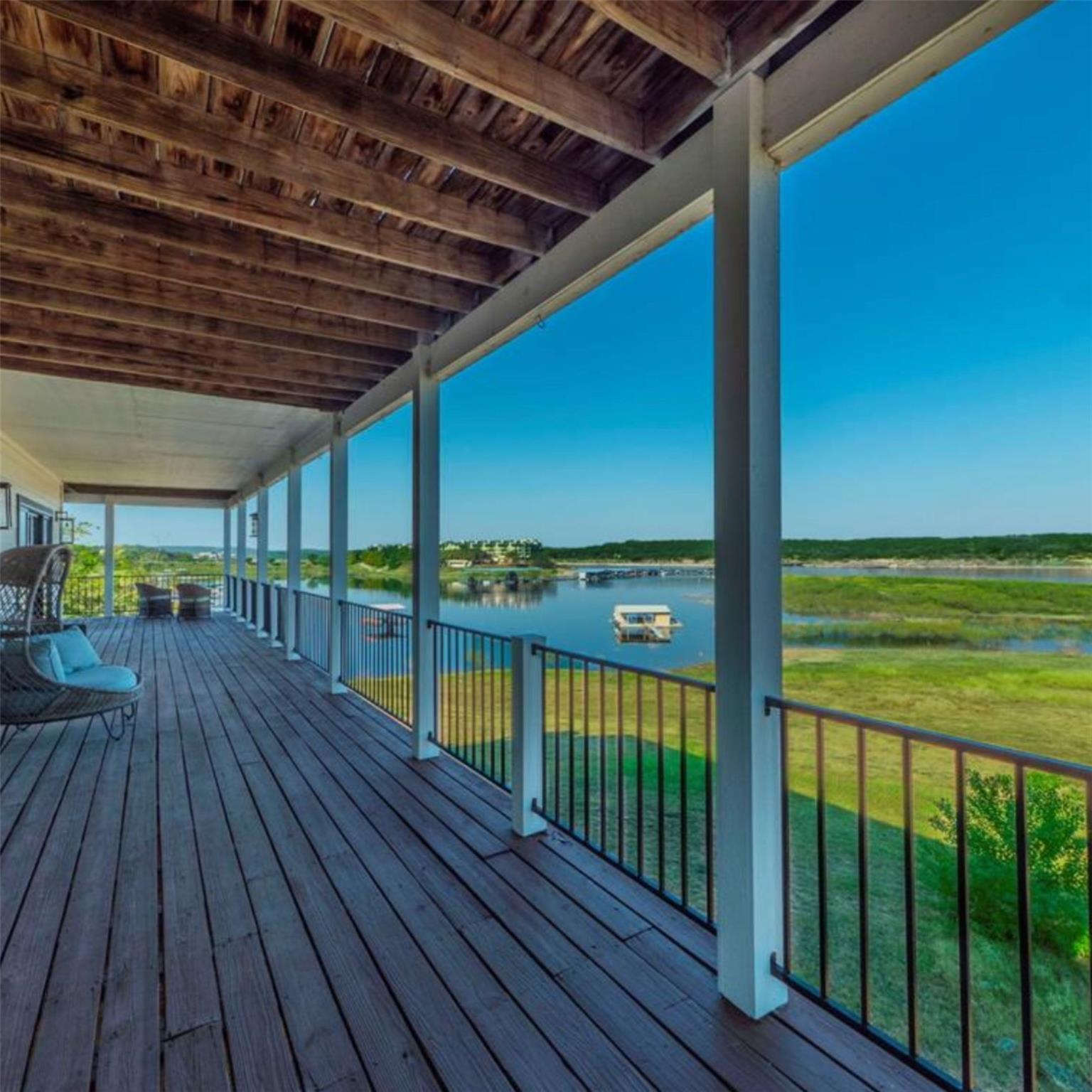 3900 Lake Park Cv, Lago Vista, TX 78645