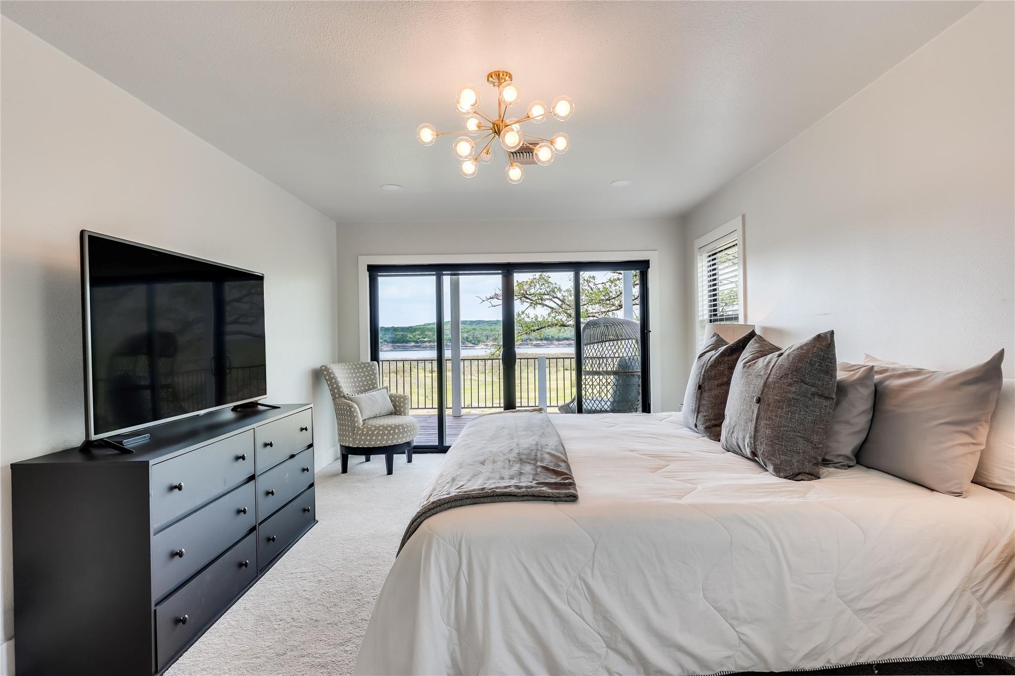 3900 Lake Park Cv, Lago Vista, TX 78645