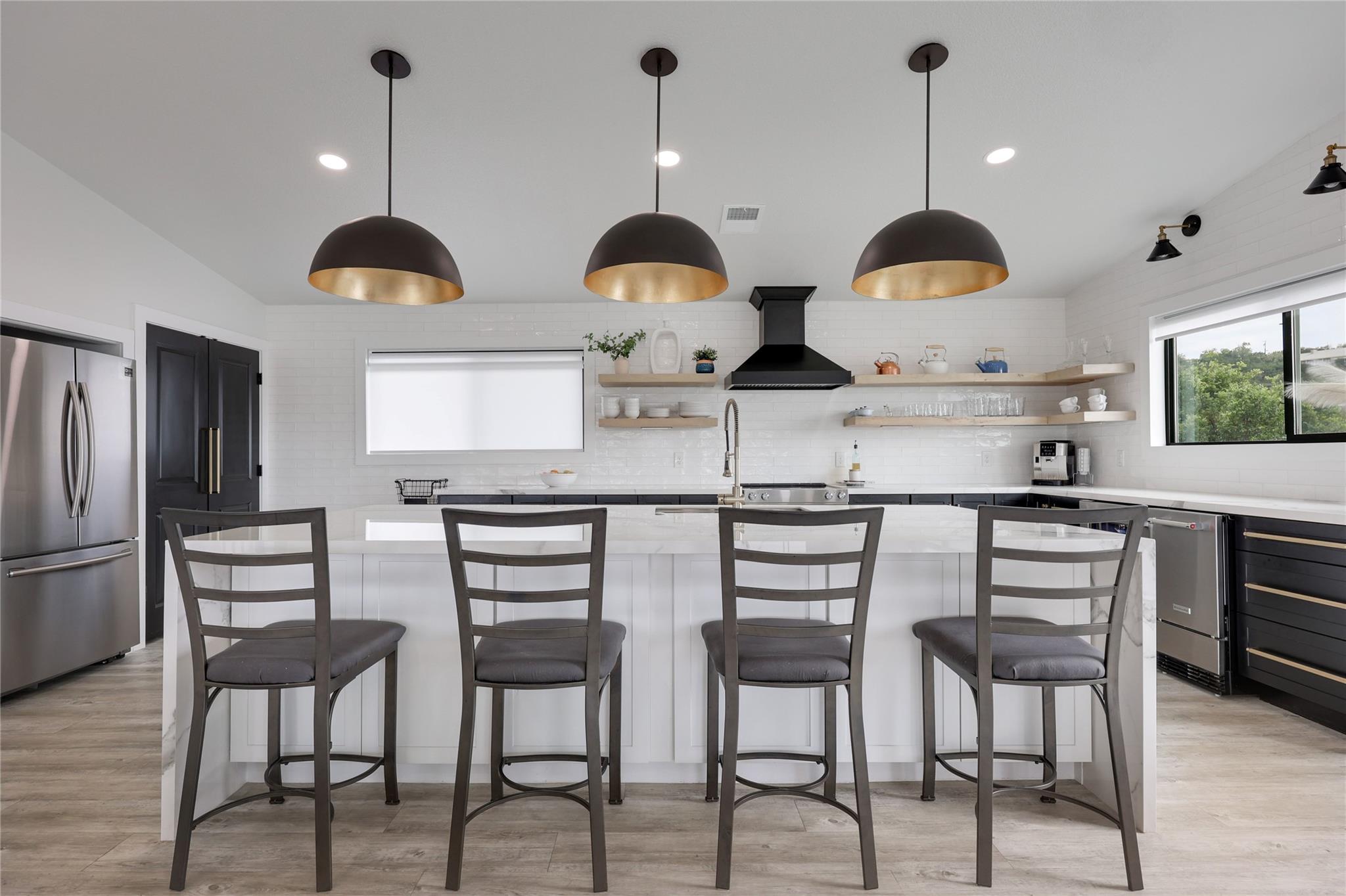 3900 Lake Park Cv, Lago Vista, TX 78645