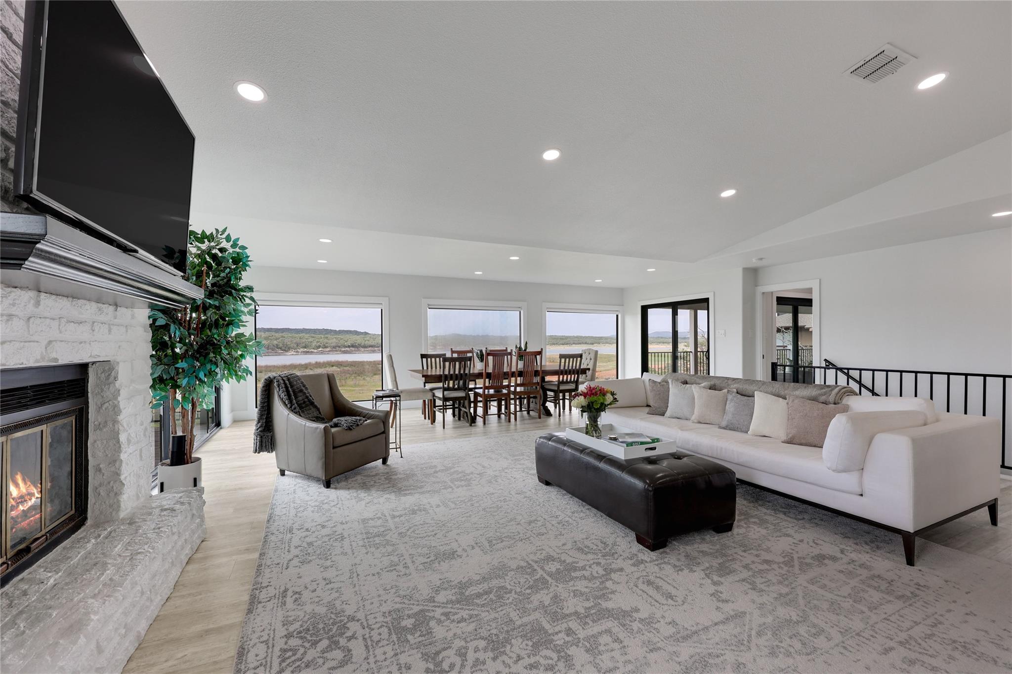 3900 Lake Park Cv, Lago Vista, TX 78645