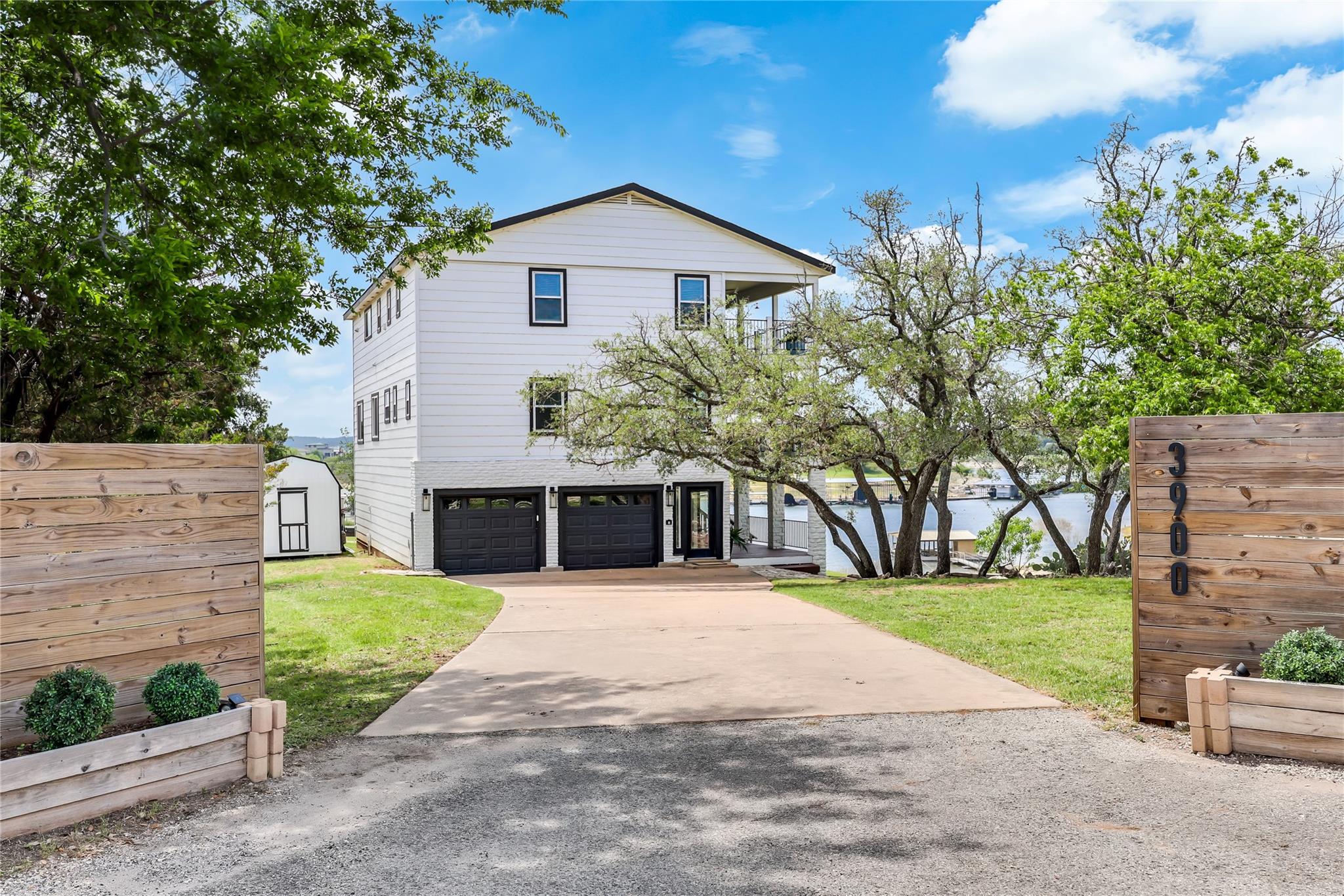 3900 Lake Park Cv, Lago Vista, TX 78645