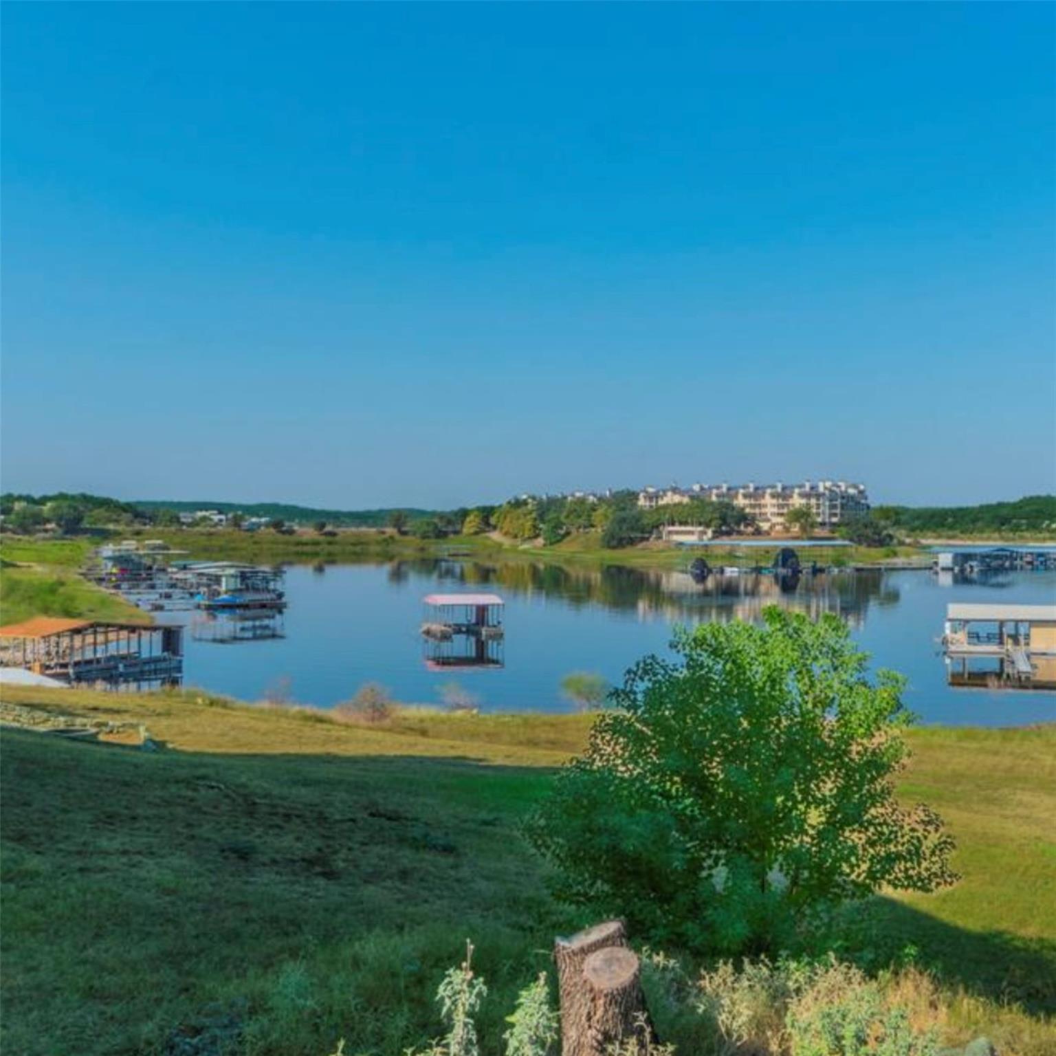 3900 Lake Park Cv, Lago Vista, TX 78645