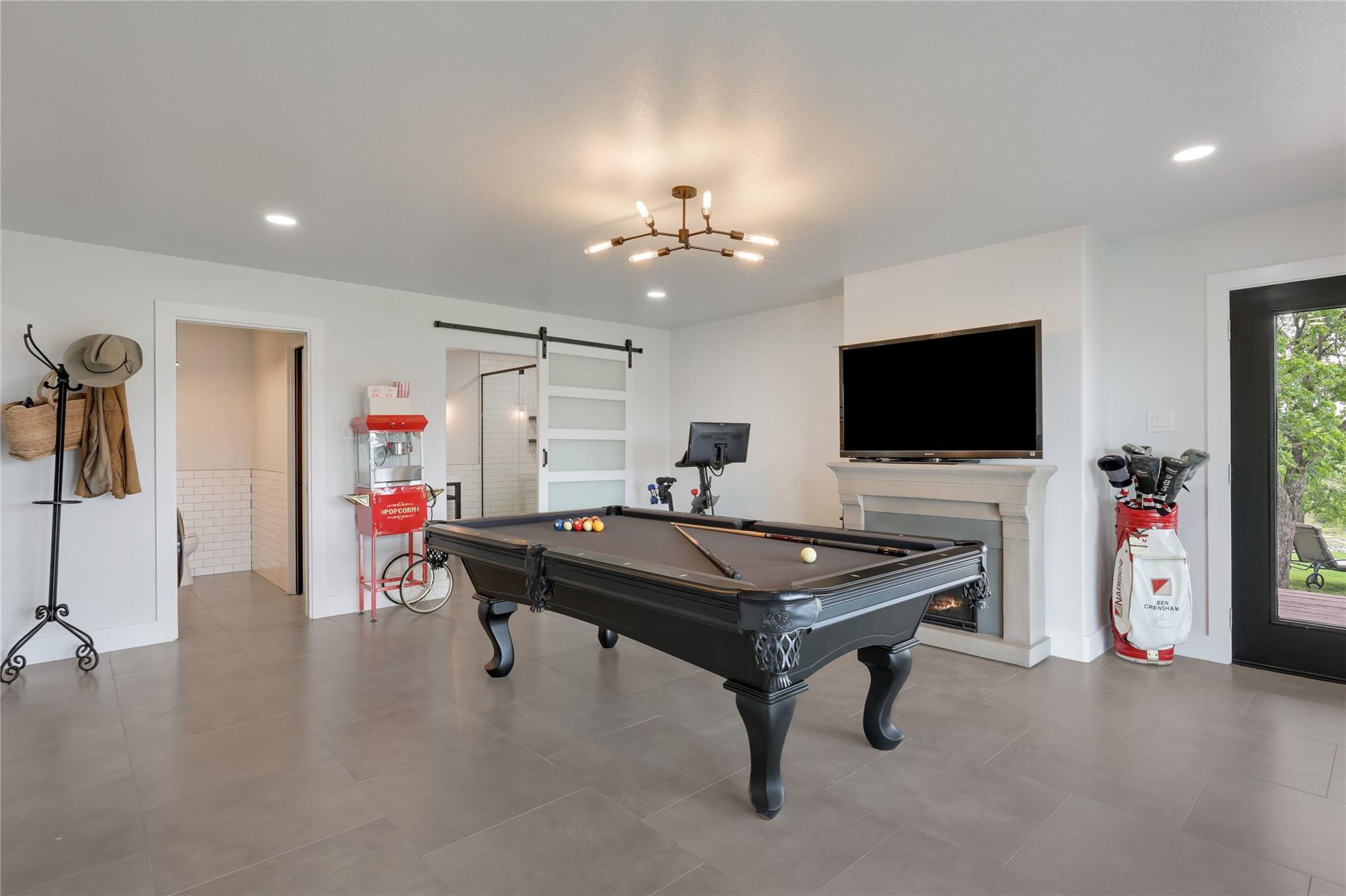 3900 Lake Park Cv, Lago Vista, TX 78645