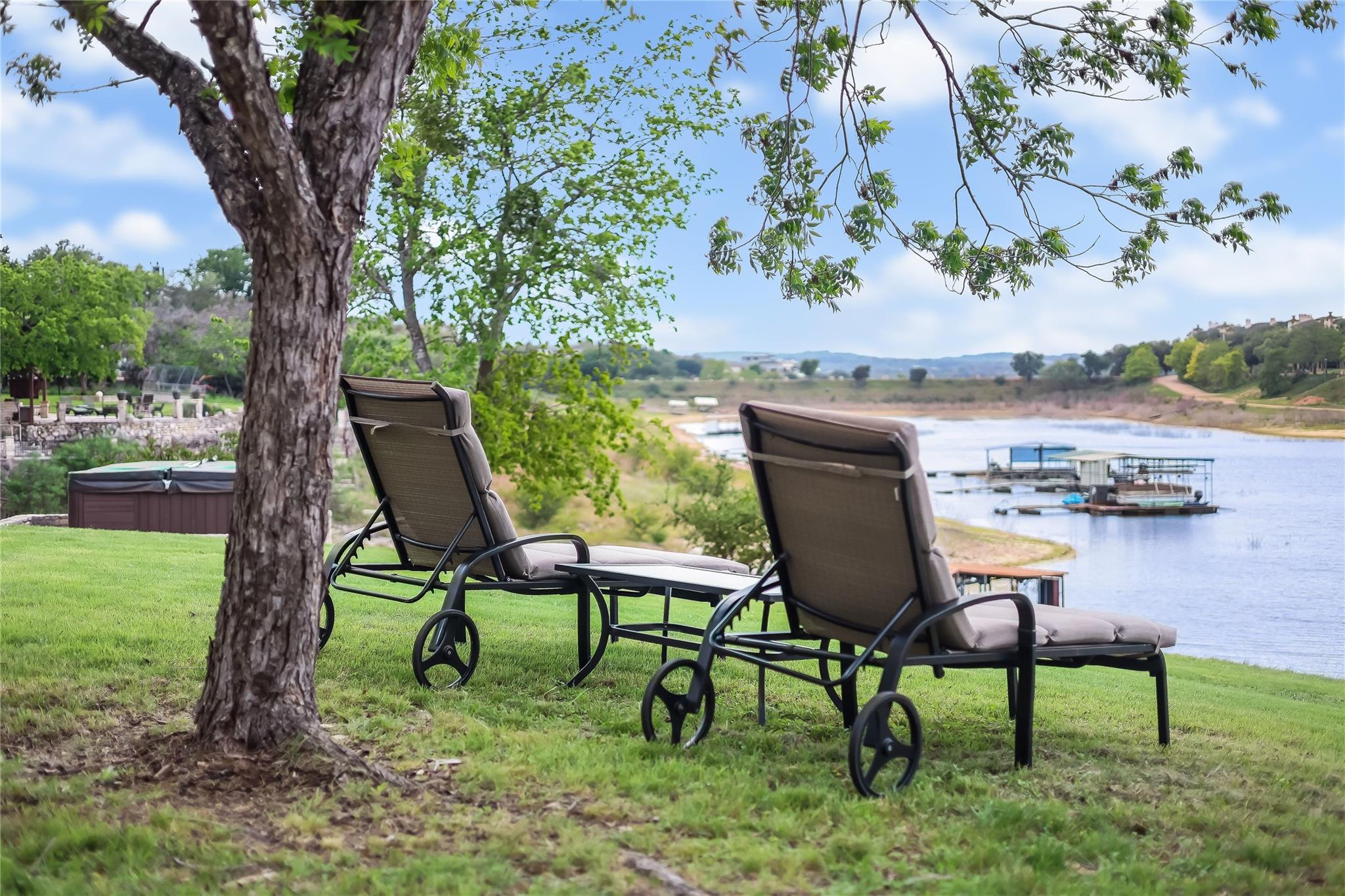 3900 Lake Park Cv, Lago Vista, TX 78645