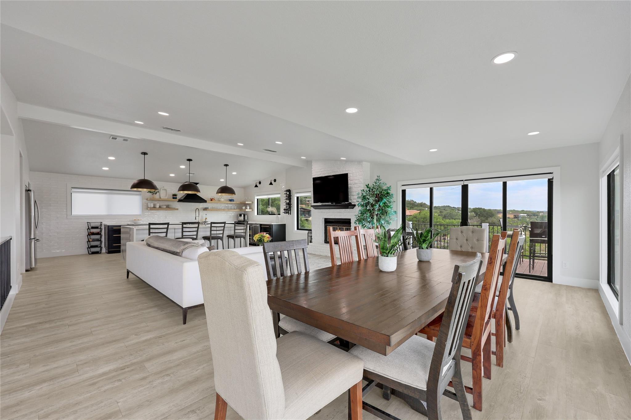 3900 Lake Park Cv, Lago Vista, TX 78645