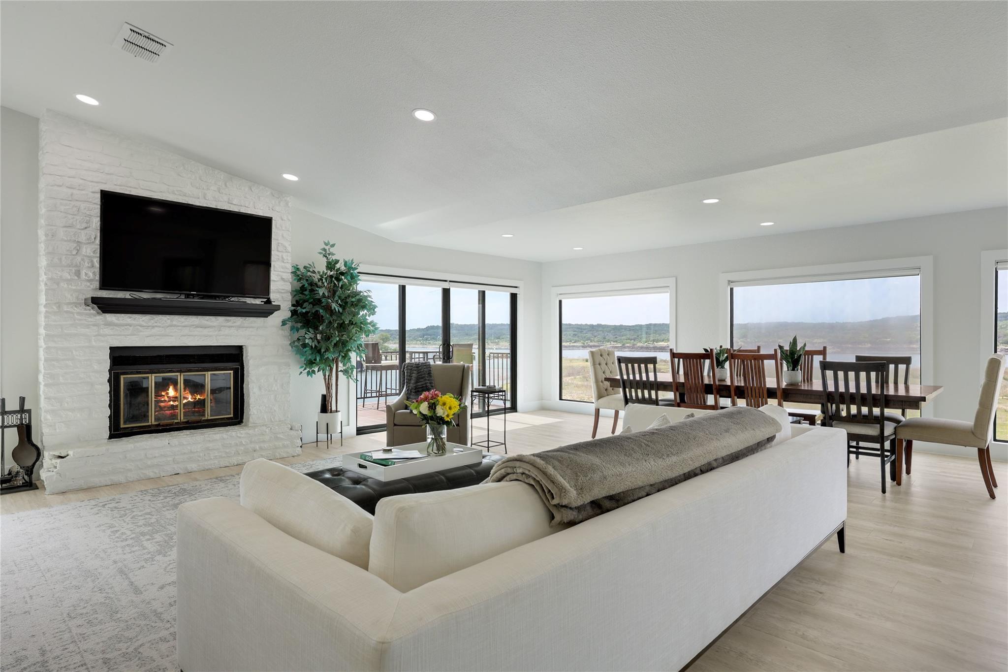 3900 Lake Park Cv, Lago Vista, TX 78645