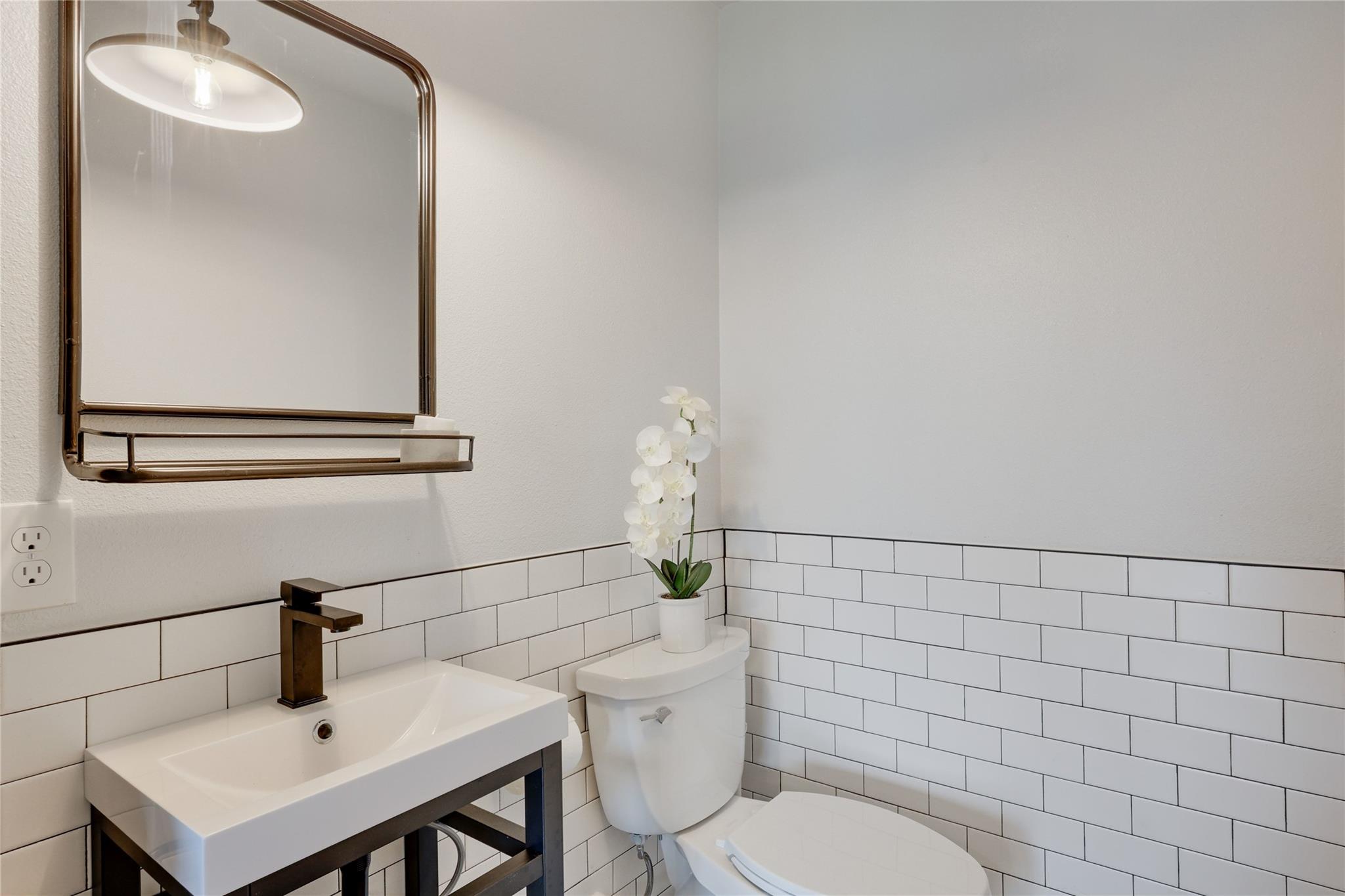 3900 Lake Park Cv, Lago Vista, TX 78645