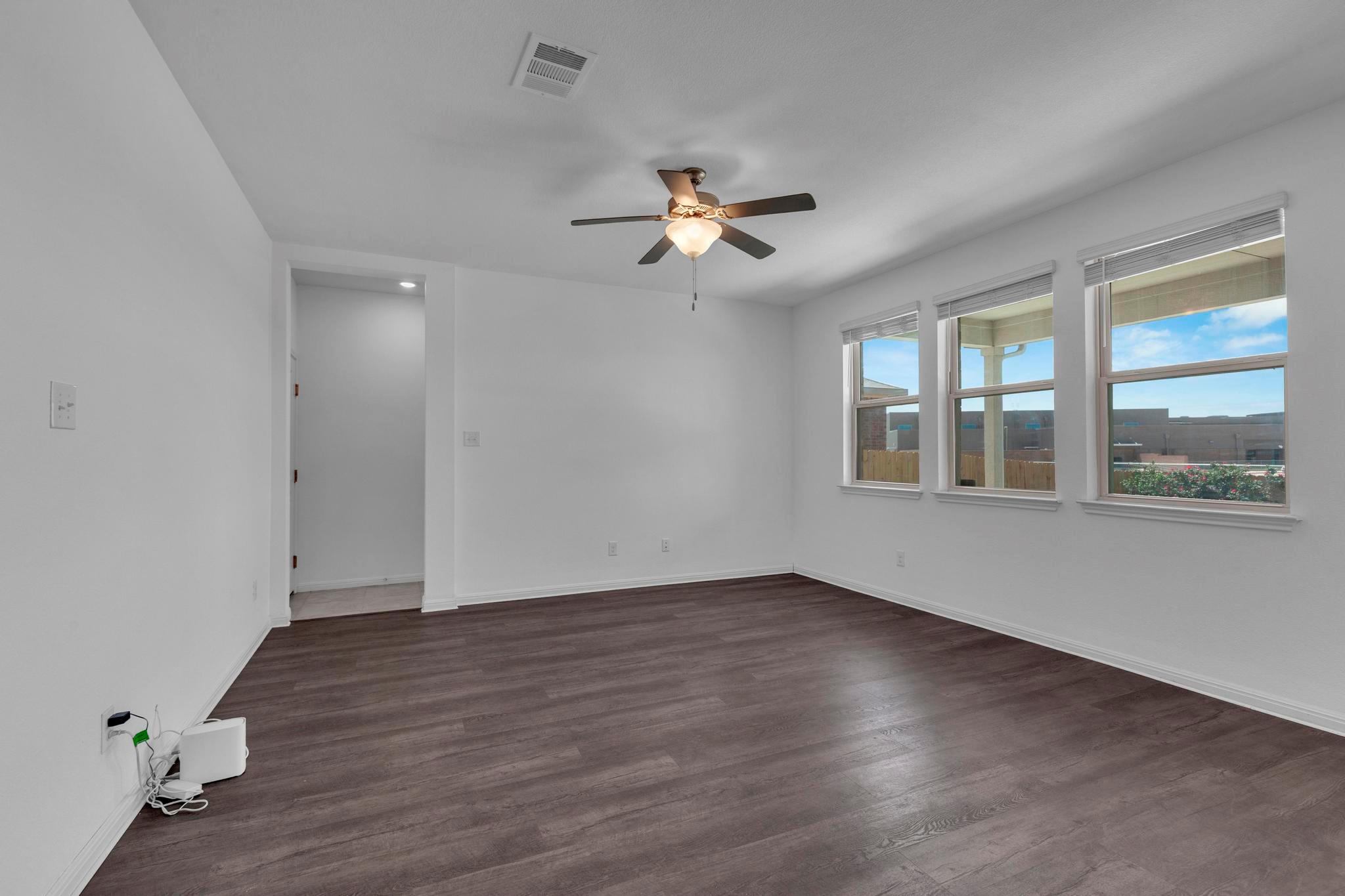 13709 Fallsprings Way, Manor, TX 78653