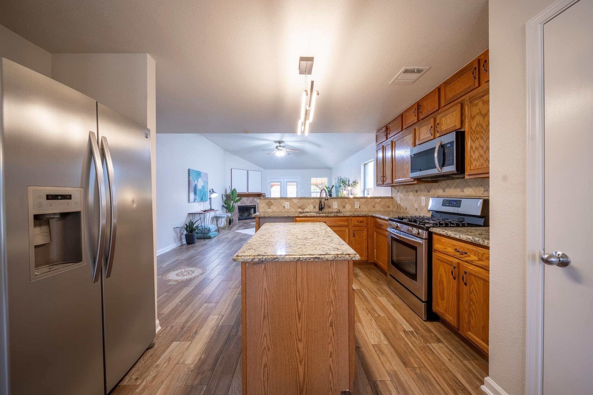 1302 Newbury St, Georgetown, TX 78626