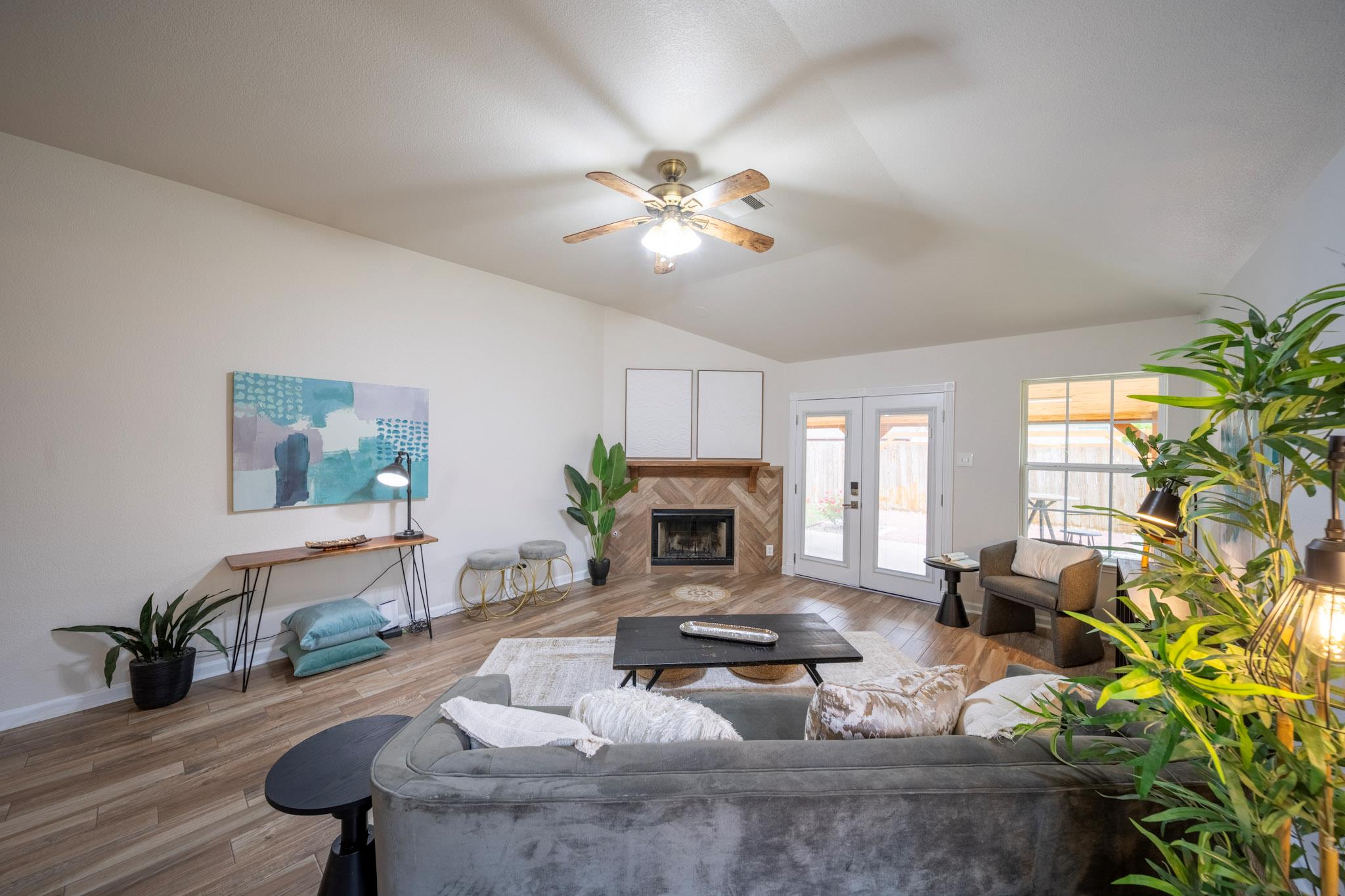 1302 Newbury St, Georgetown, TX 78626