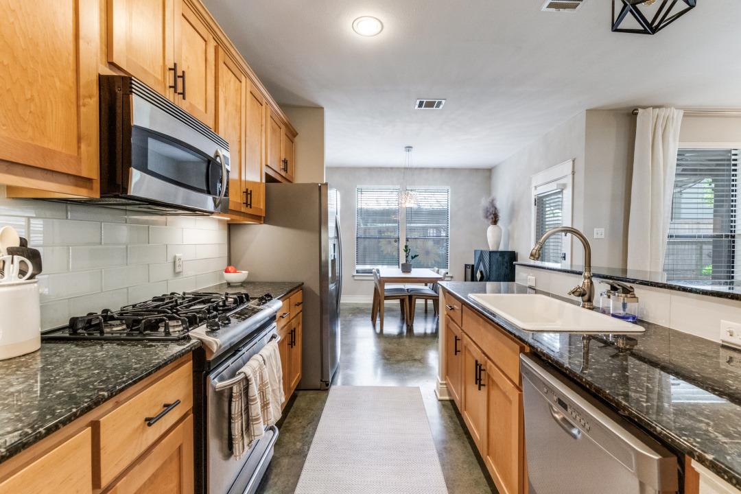 1318 Newning Ave # C, Austin, TX 78704