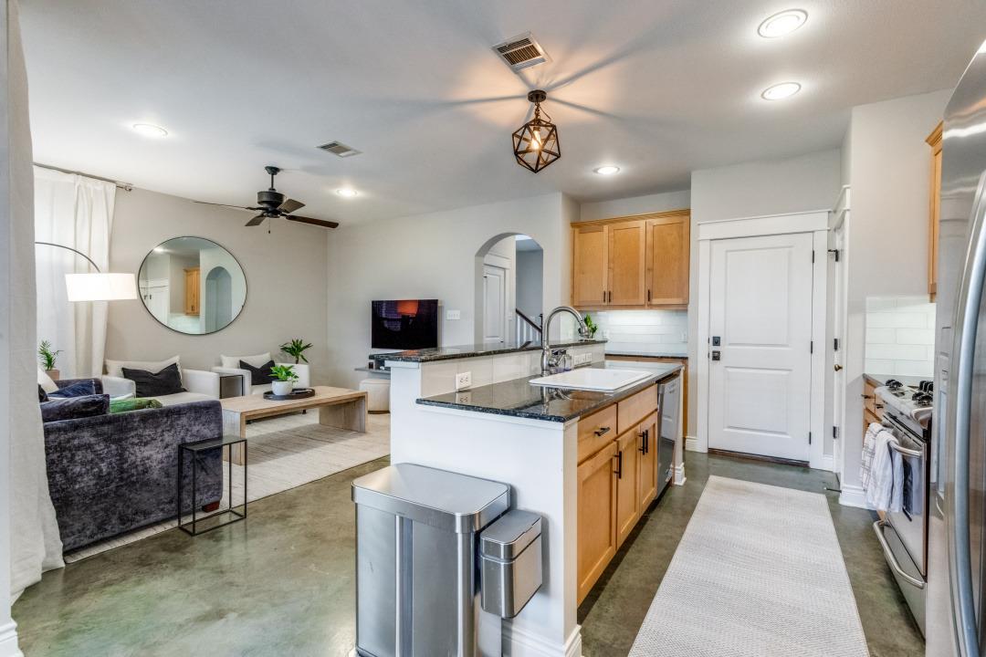 1318 Newning Ave # C, Austin, TX 78704